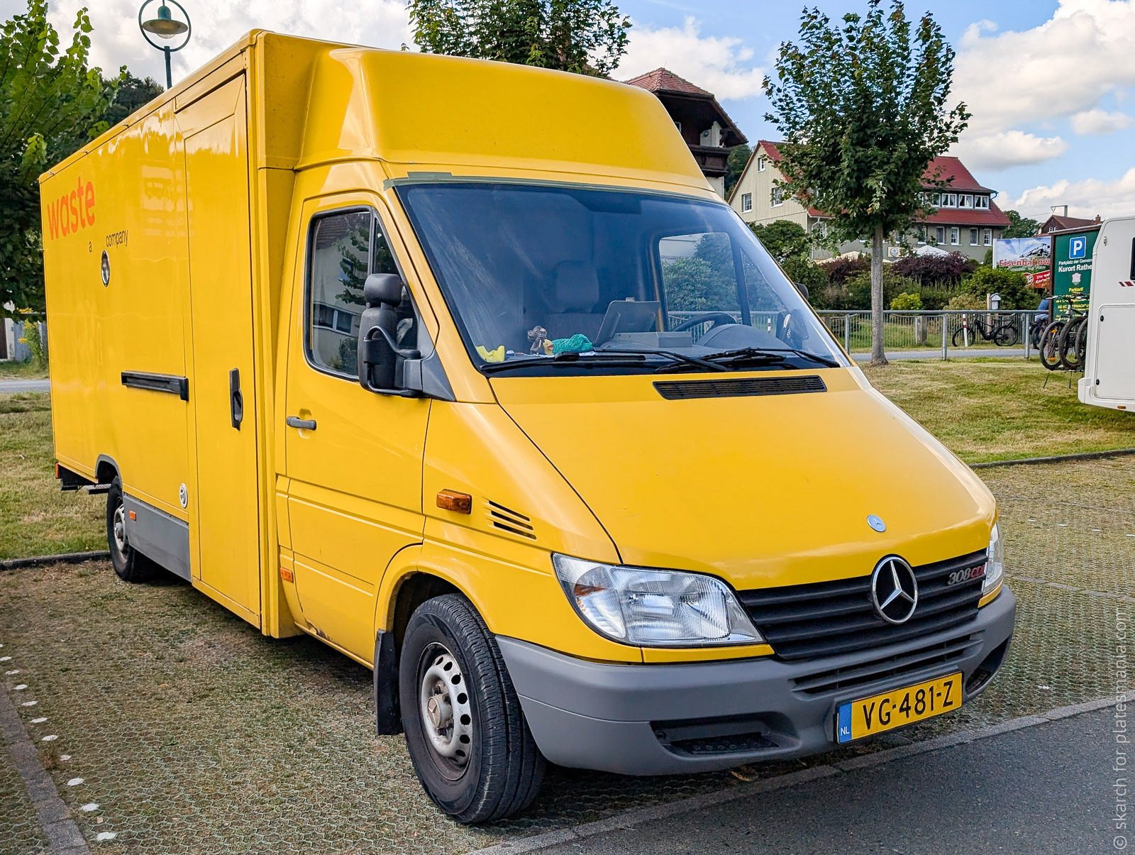 VG-481-Z, Mercedes-Benz Sprinter 1st gen (Classic) (W901–905), facelift, 2000–2006 (2013–2018 for CIS-market)