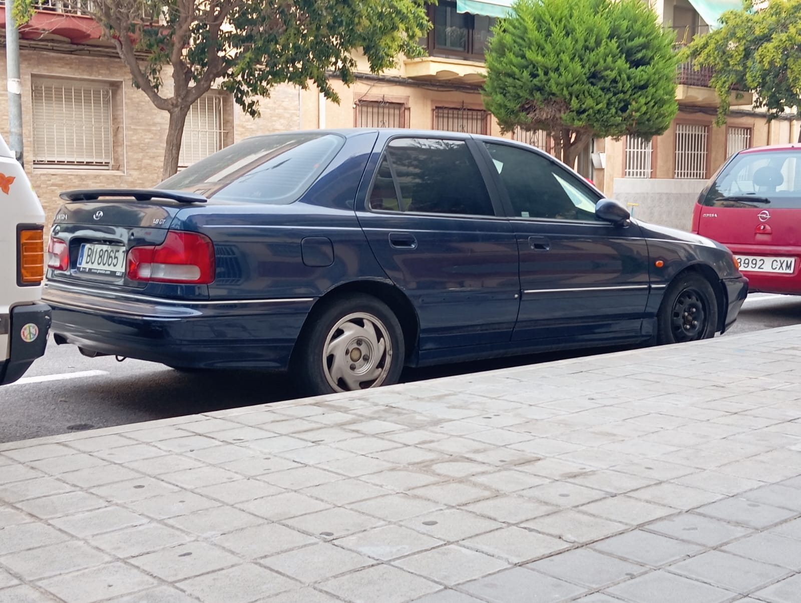 BU 8065 T, Hyundai Lantra 1st gen (J1), facelift, 1993–1995