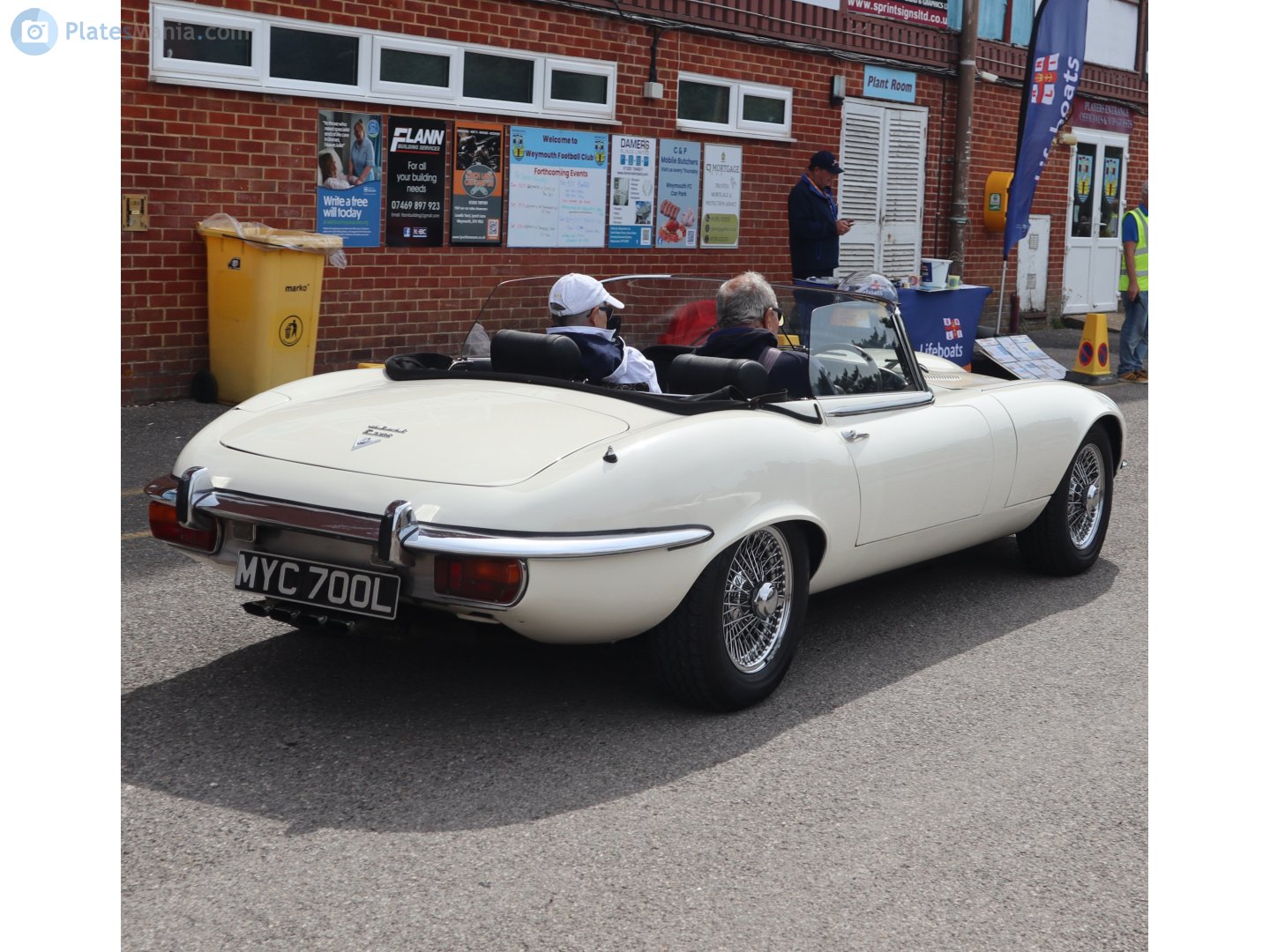 MYC700L, Jaguar E-Type Convertible (Series 2/3), 1968–1975