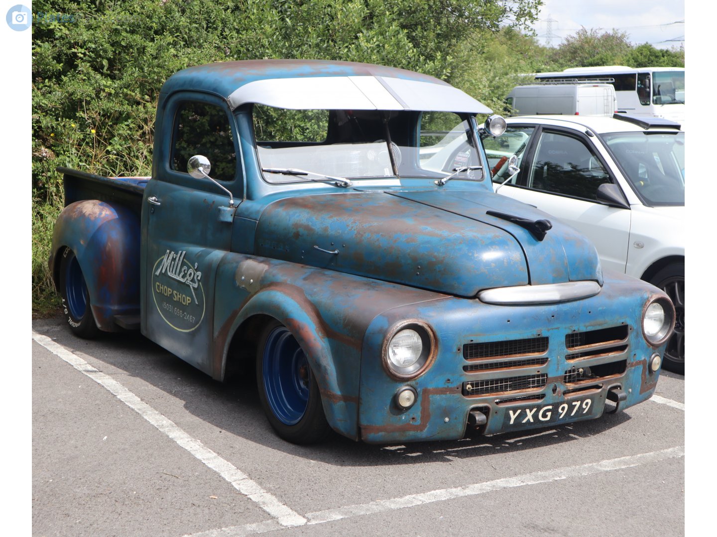 YXG979, Dodge B-Series 