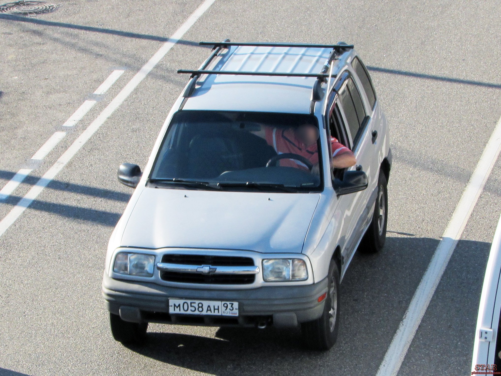 м 058 ан 93, Chevrolet Tracker 2nd gen SUV (FT/GT), 1998–2004