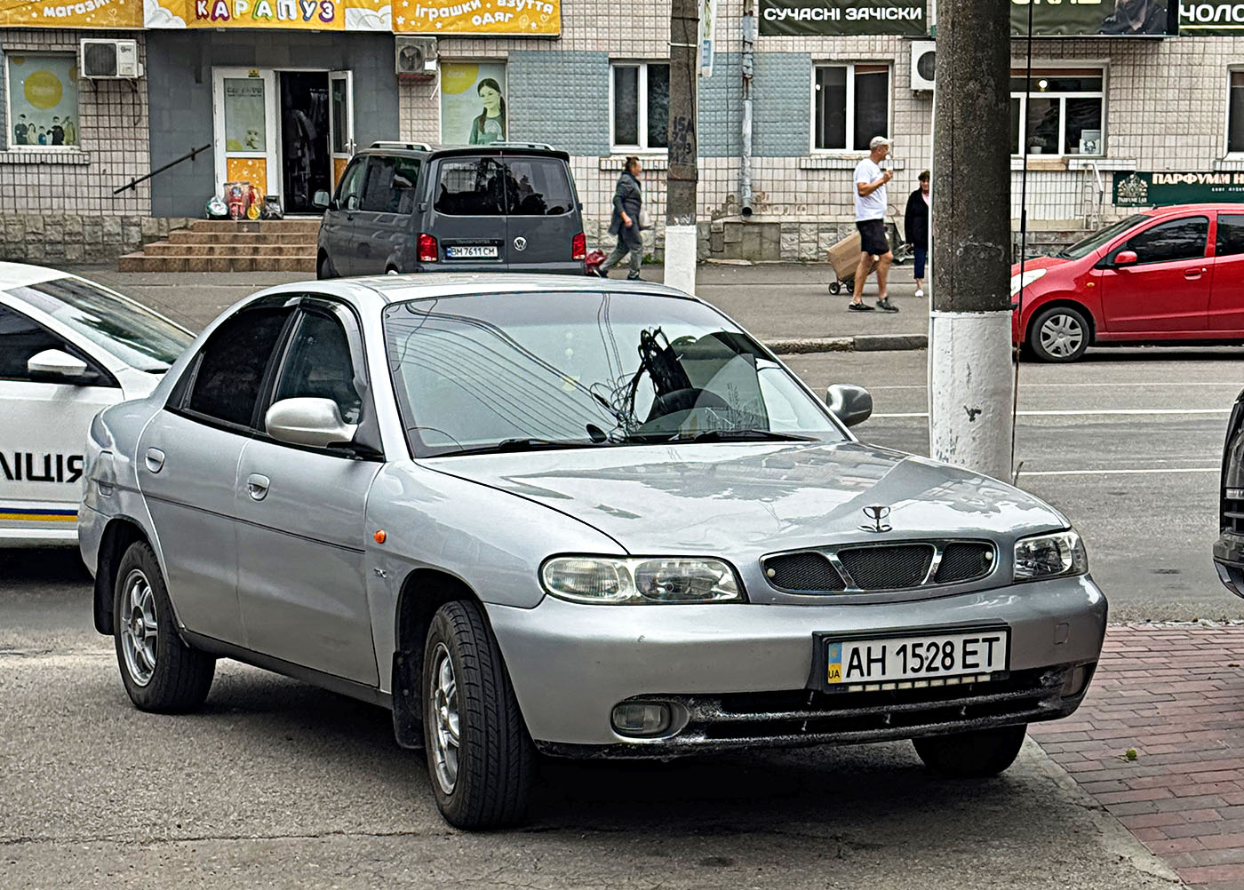 AH 1528 ET, Daewoo Nubira 1st gen Sedan (J100), 1997–1999