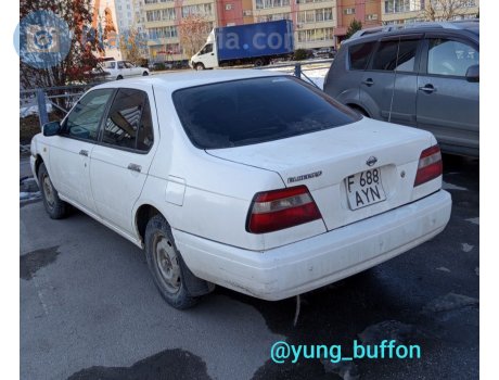 F 688 AYN, Nissan Bluebird