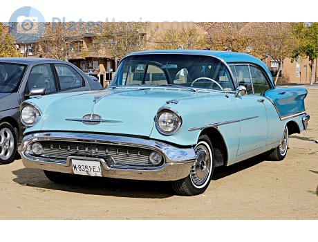 M 8351 EJ, Oldsmobile 88