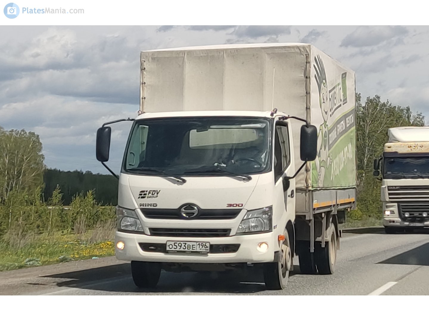 о 593 ве 196, Hino 300 Series 