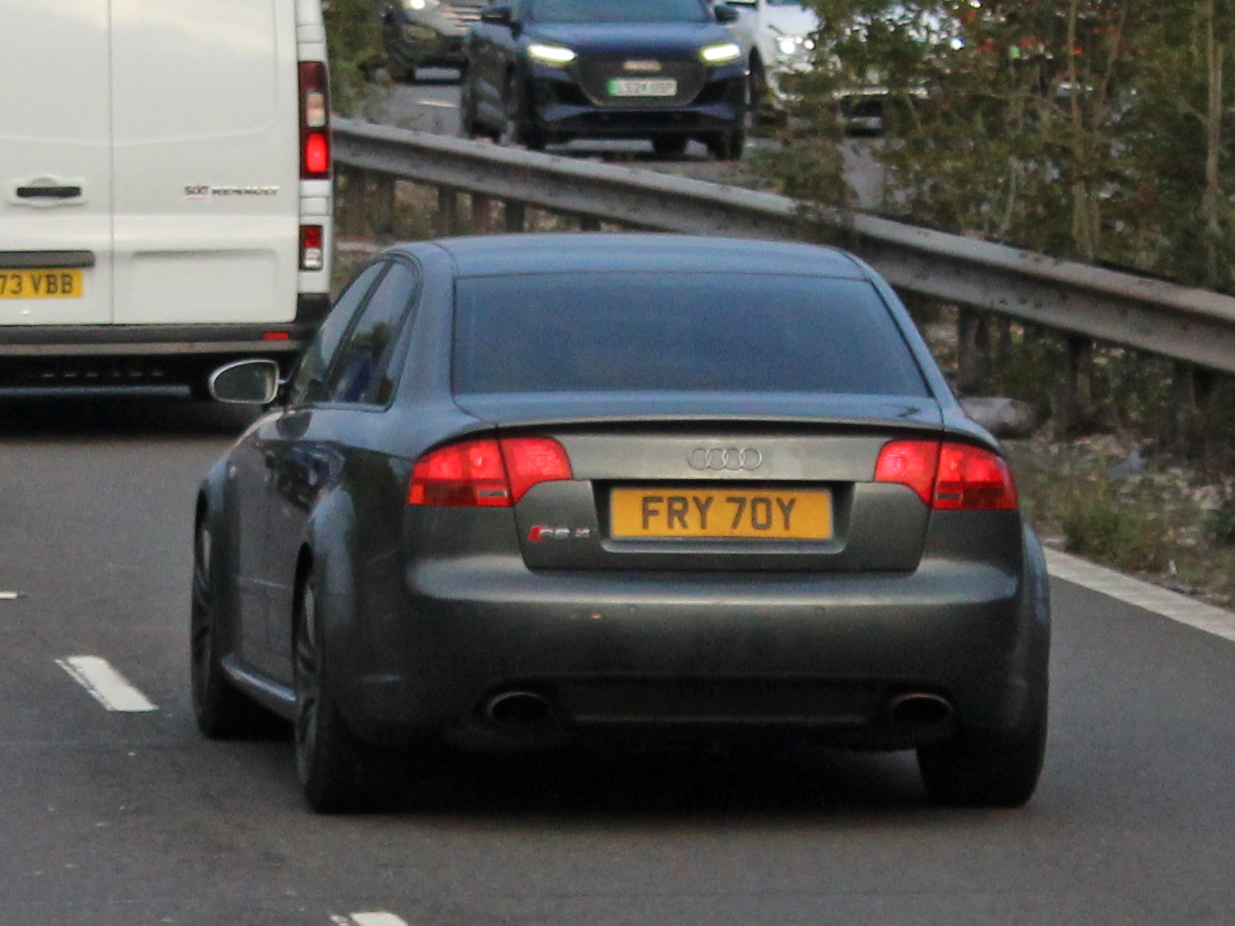 FRY70Y, Audi RS4 2nd gen Sedan (B7/8EC), 2005–2007