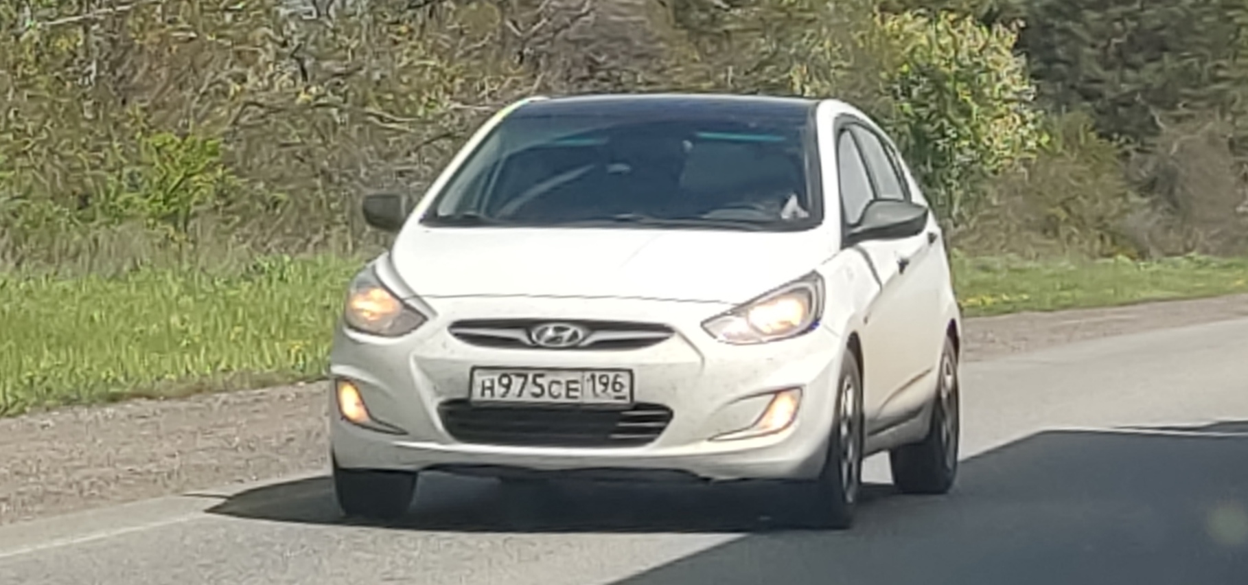 н 975 се 196, Hyundai Solaris 1st gen Hatchback (RB), 2011–2014