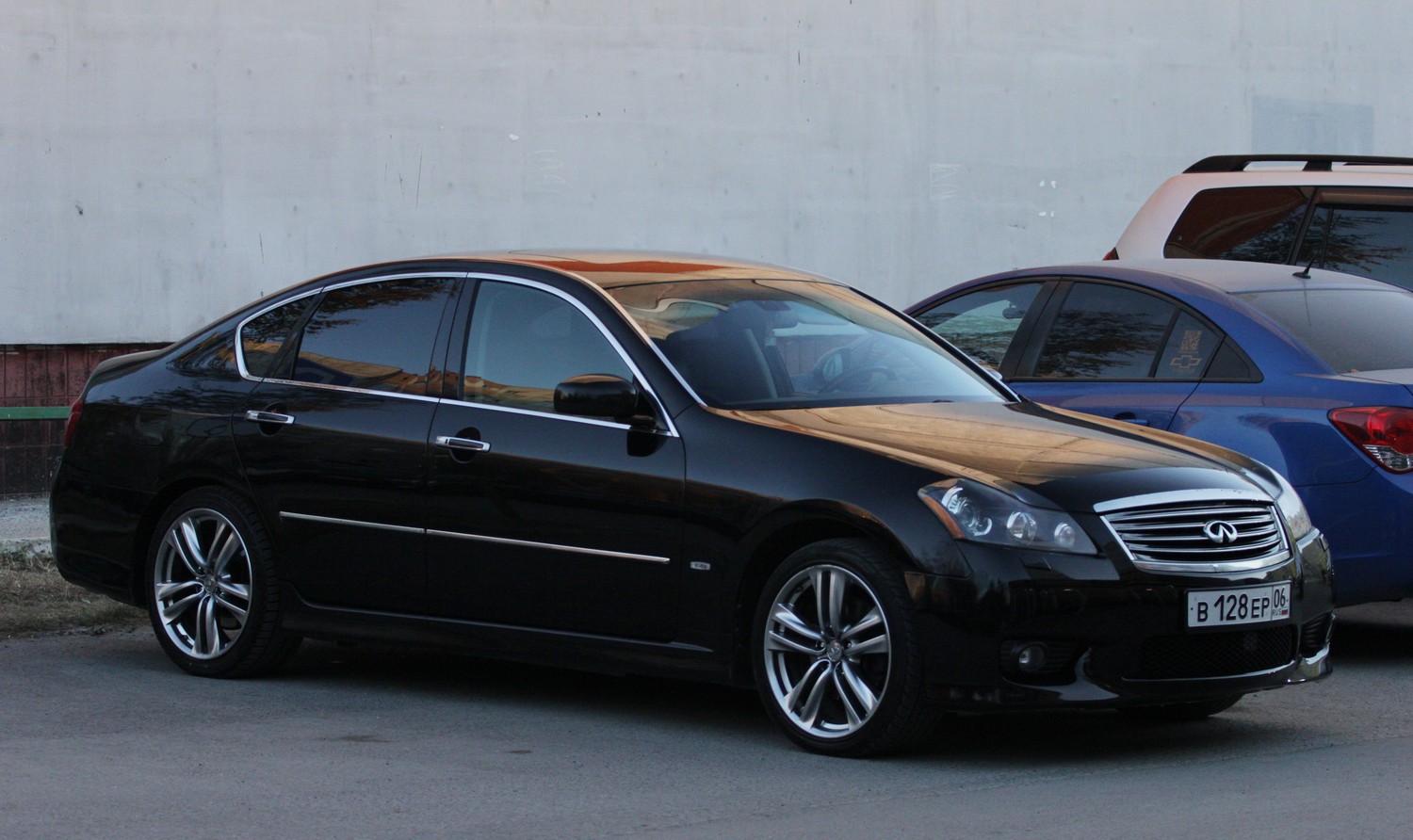 в 128 ер 06, Infiniti Q70/M-Series 3rd gen M-series, 2005–2010