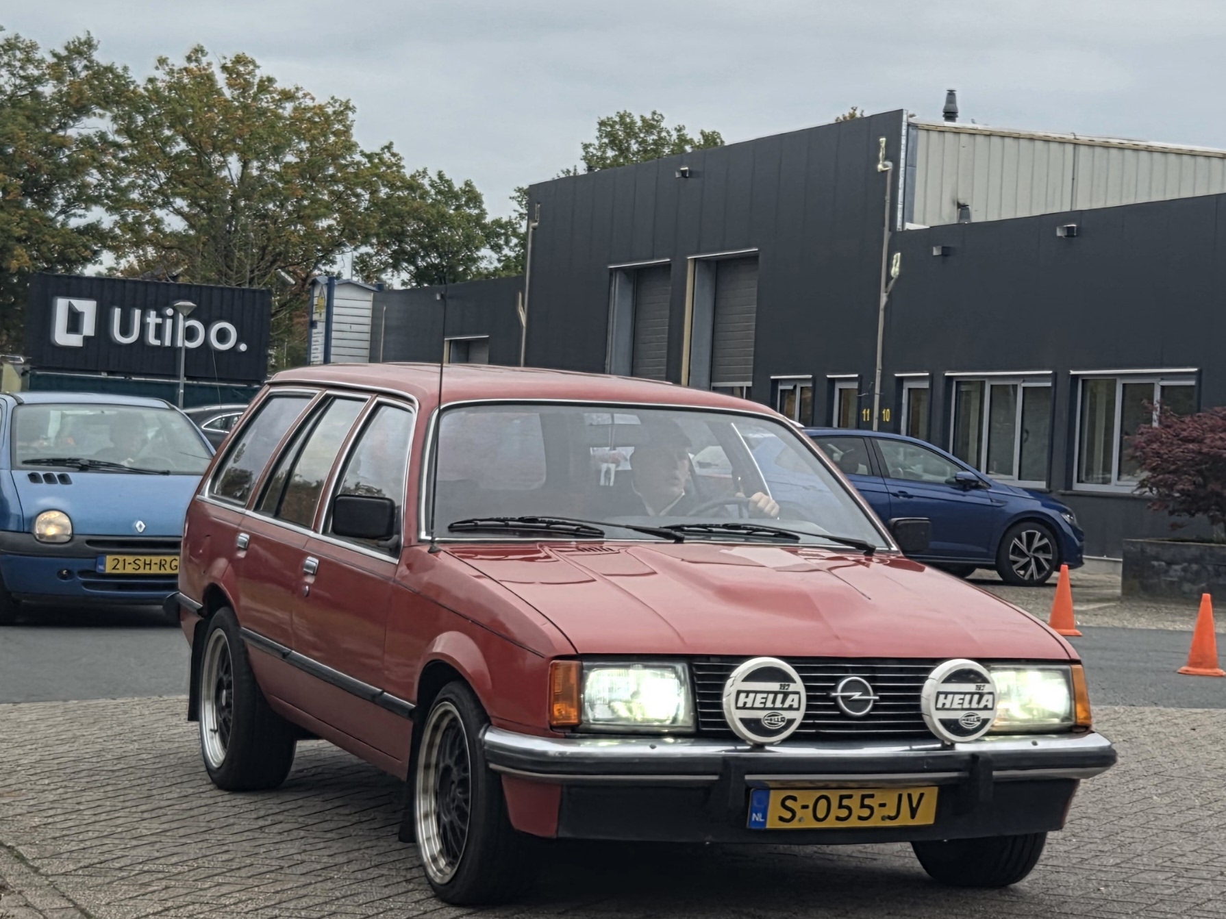 S-055-JV, Opel Rekord 5th gen 5-door Caravan (E1), 1977–1982