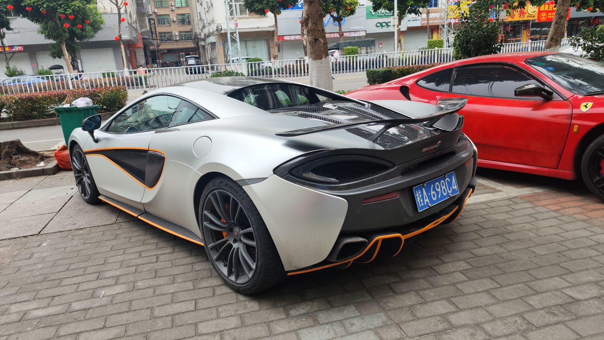 桂A·698C4, McLaren 570 