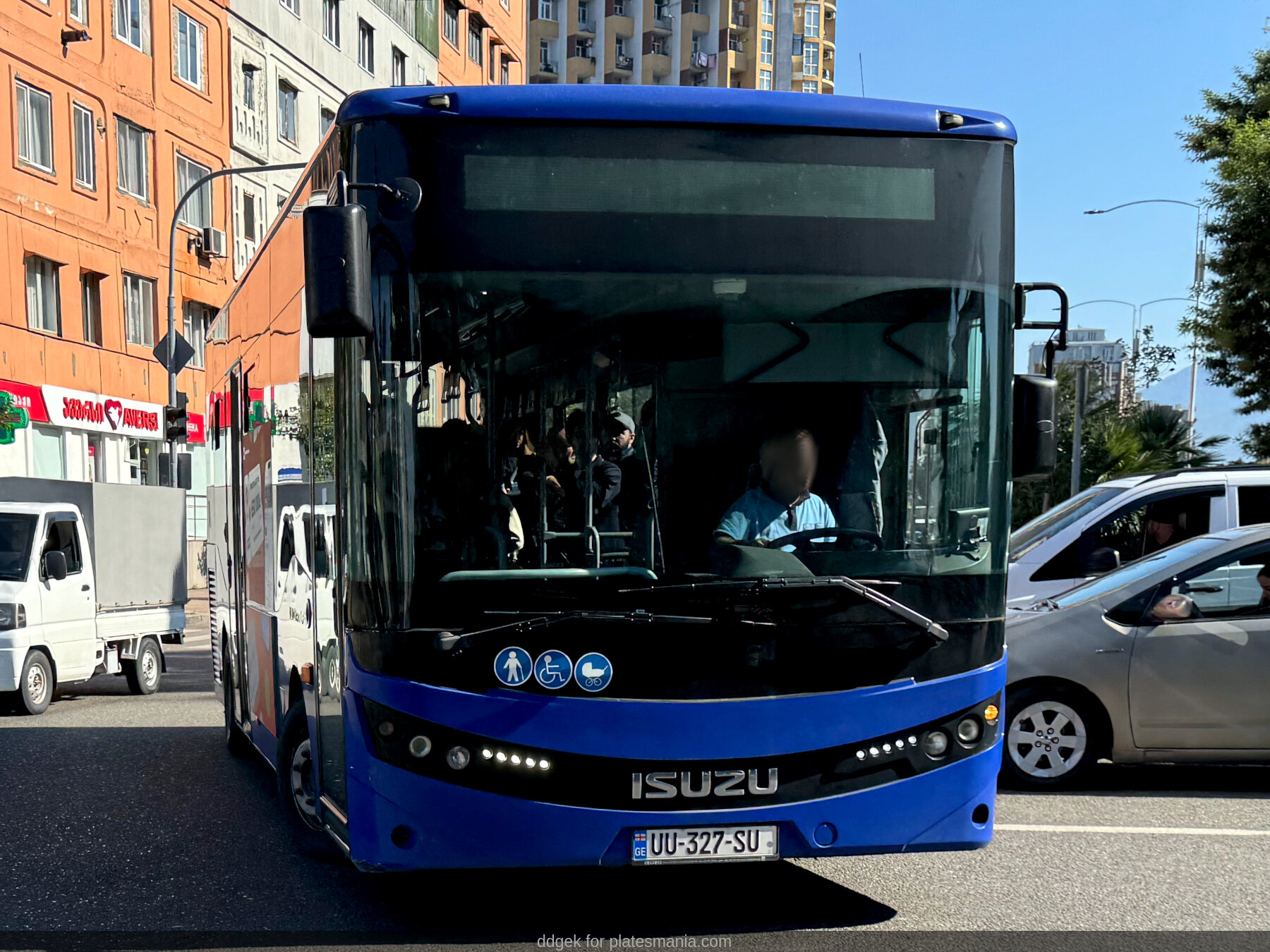 UU-327-SU, Isuzu Novociti Life 1st gen, 2018–