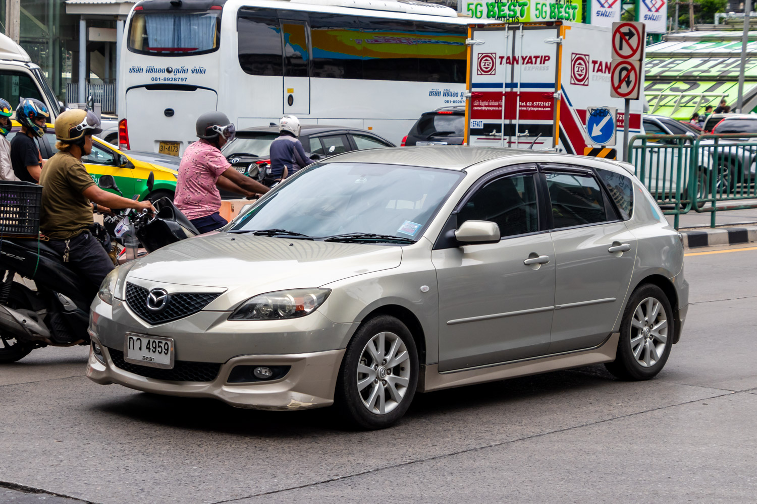 กว 4959, Mazda 3 2nd gen Hatch (BL), 2009–2013