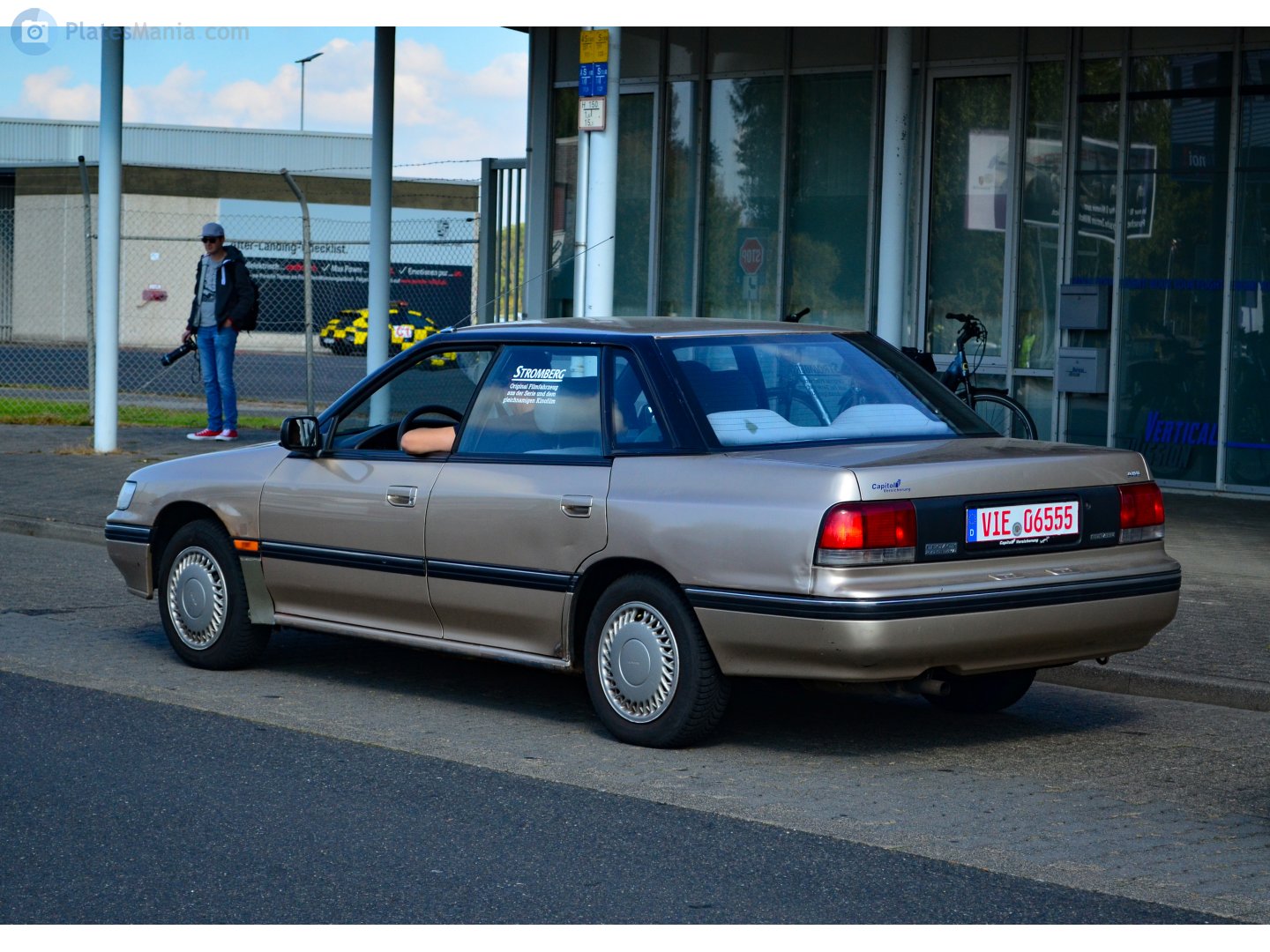 VIE 06555, Subaru Legacy 1st gen Sedan (BC), 1989–1993