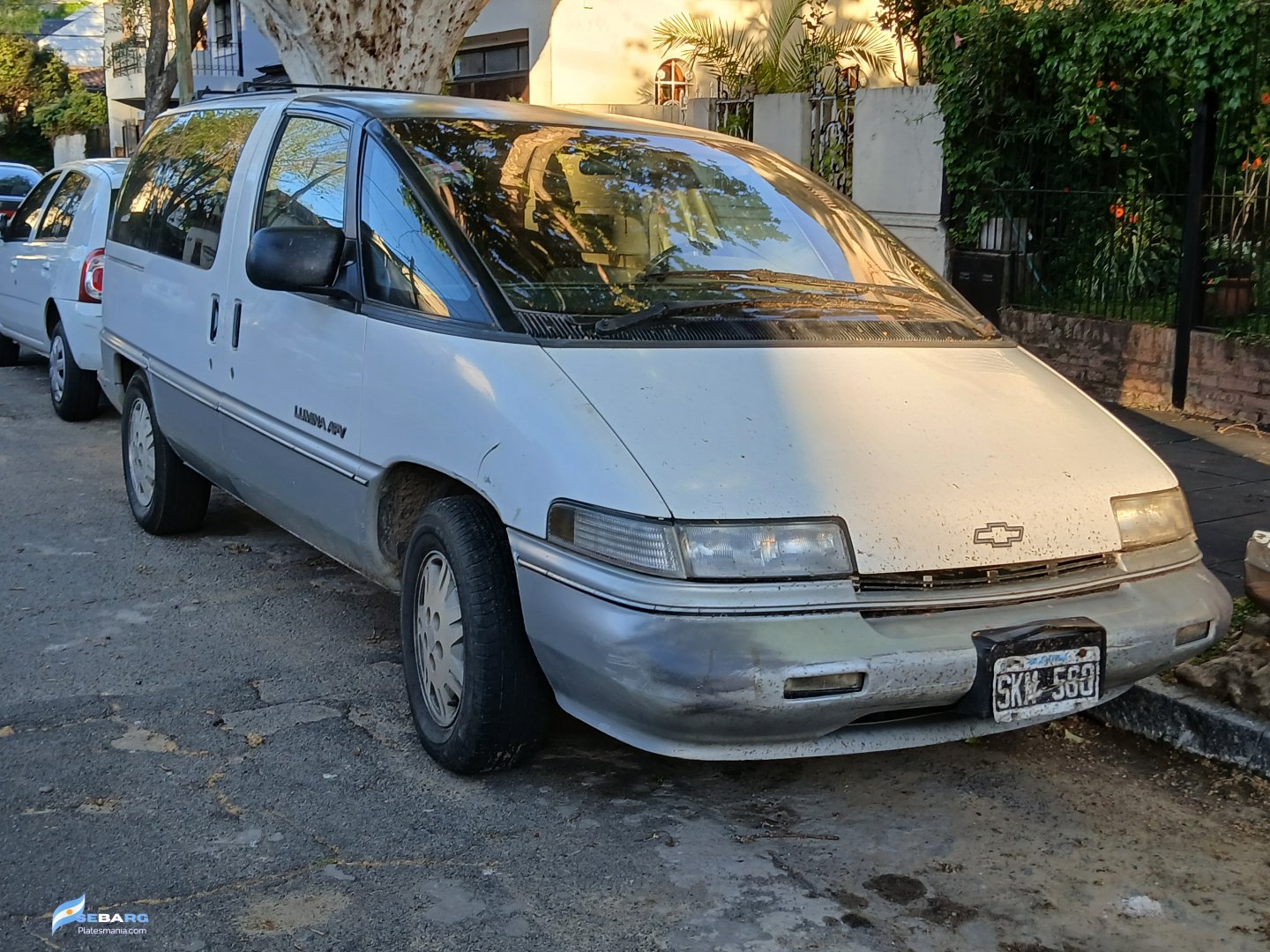 SKM 560, Chevrolet Lumina APV 1st gen (GMT199), 1989–1992