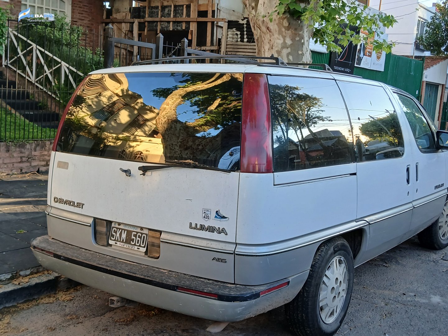 SKM 560, Chevrolet Lumina APV 1st gen (GMT199), 1989–1992