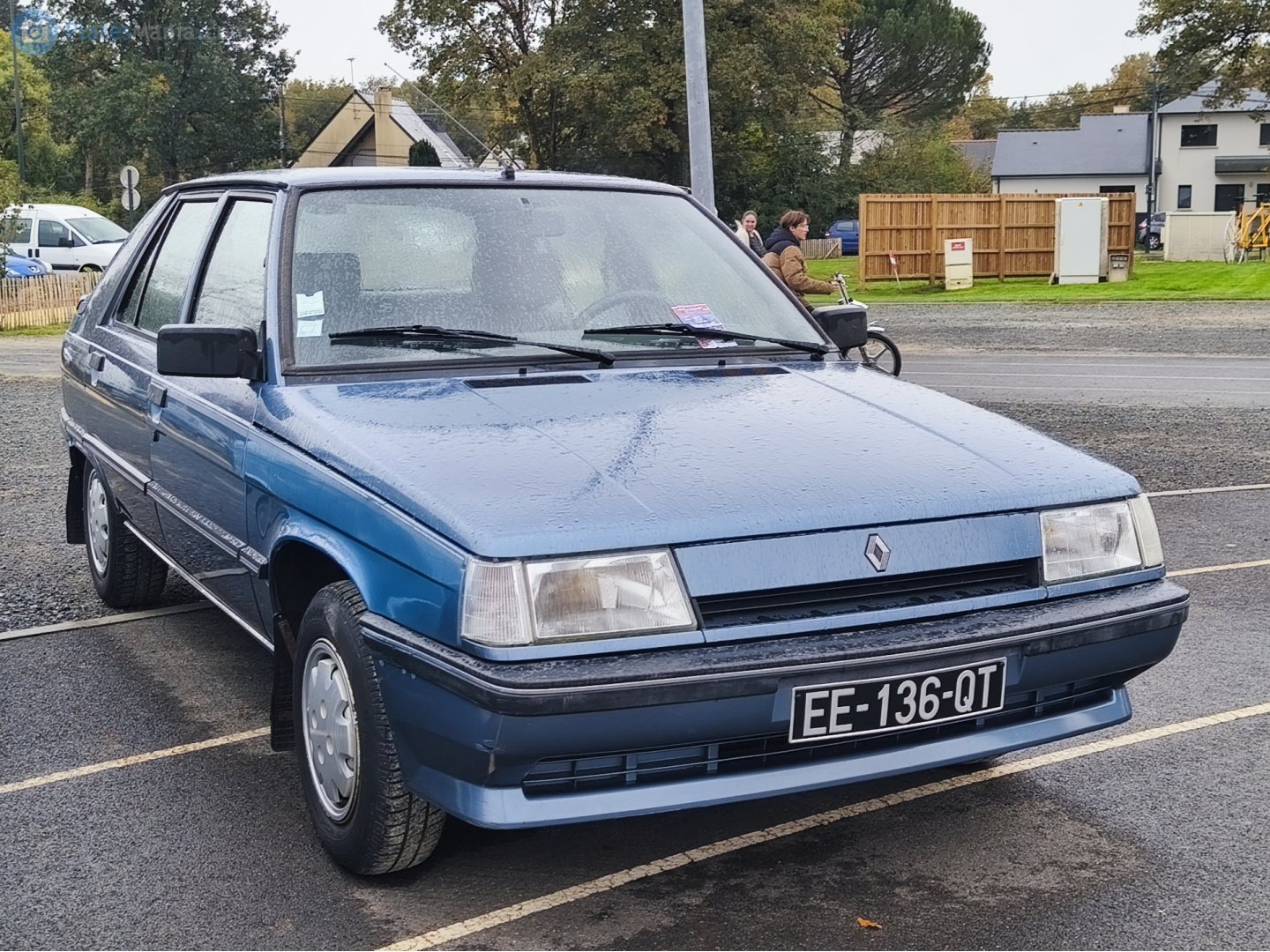 EE-136-QT, Renault 11 1st gen 5-door Hatch (X37), facelift, 1986–1989 (–1994 for AR- and –1995 for TR-market)