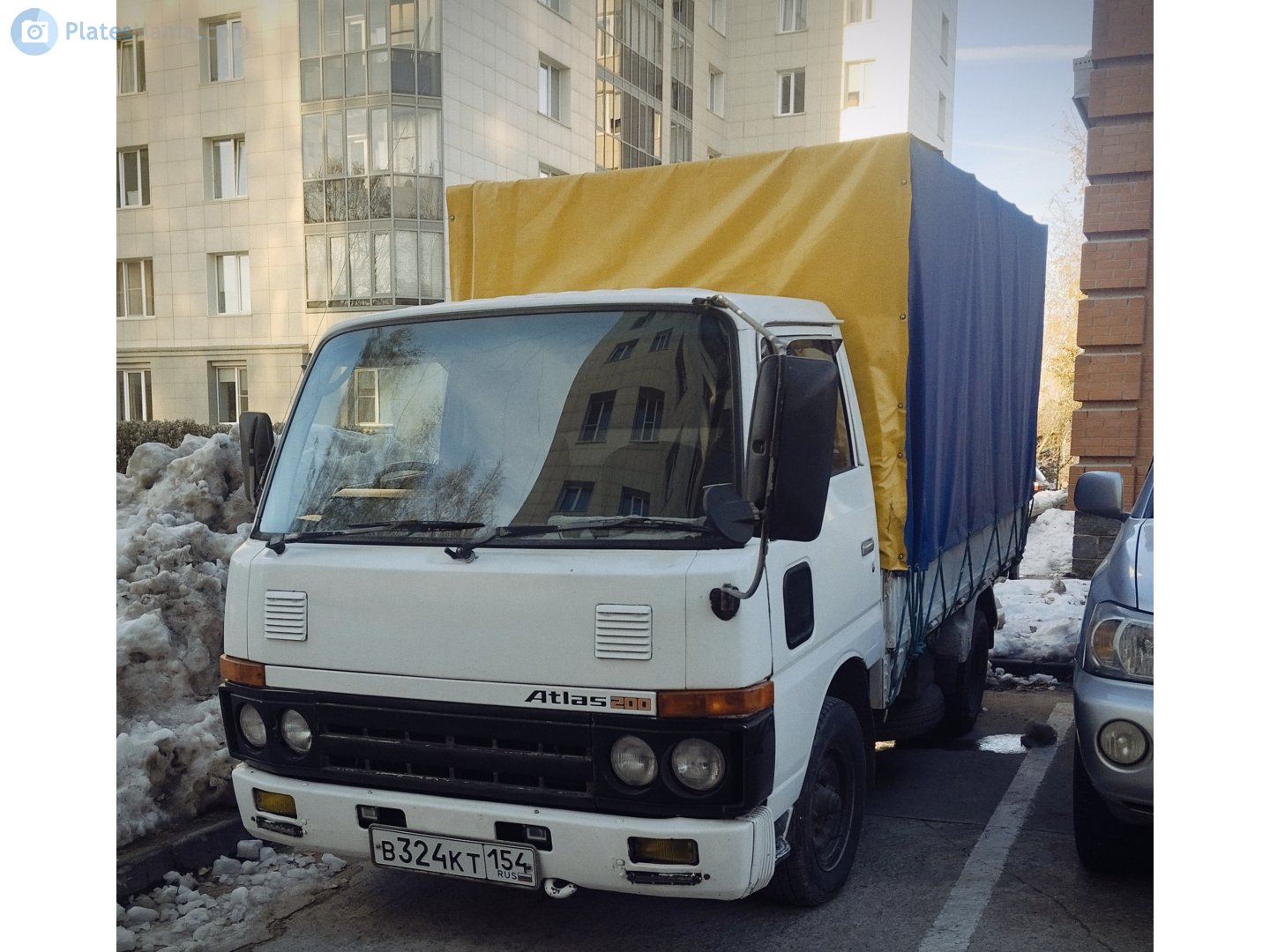 в 324 кт 154, Nissan Atlas 1st gen 10/100/150 Light Truck (F22), 1981–1992