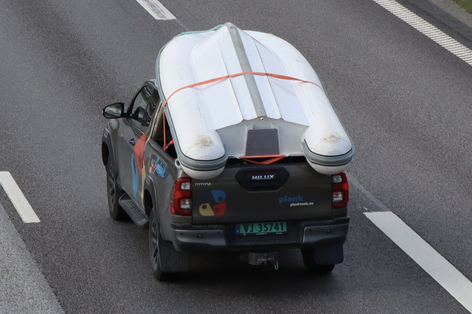 VJ 35741, Toyota Hilux 8th gen (AN120/AN130), 2015–