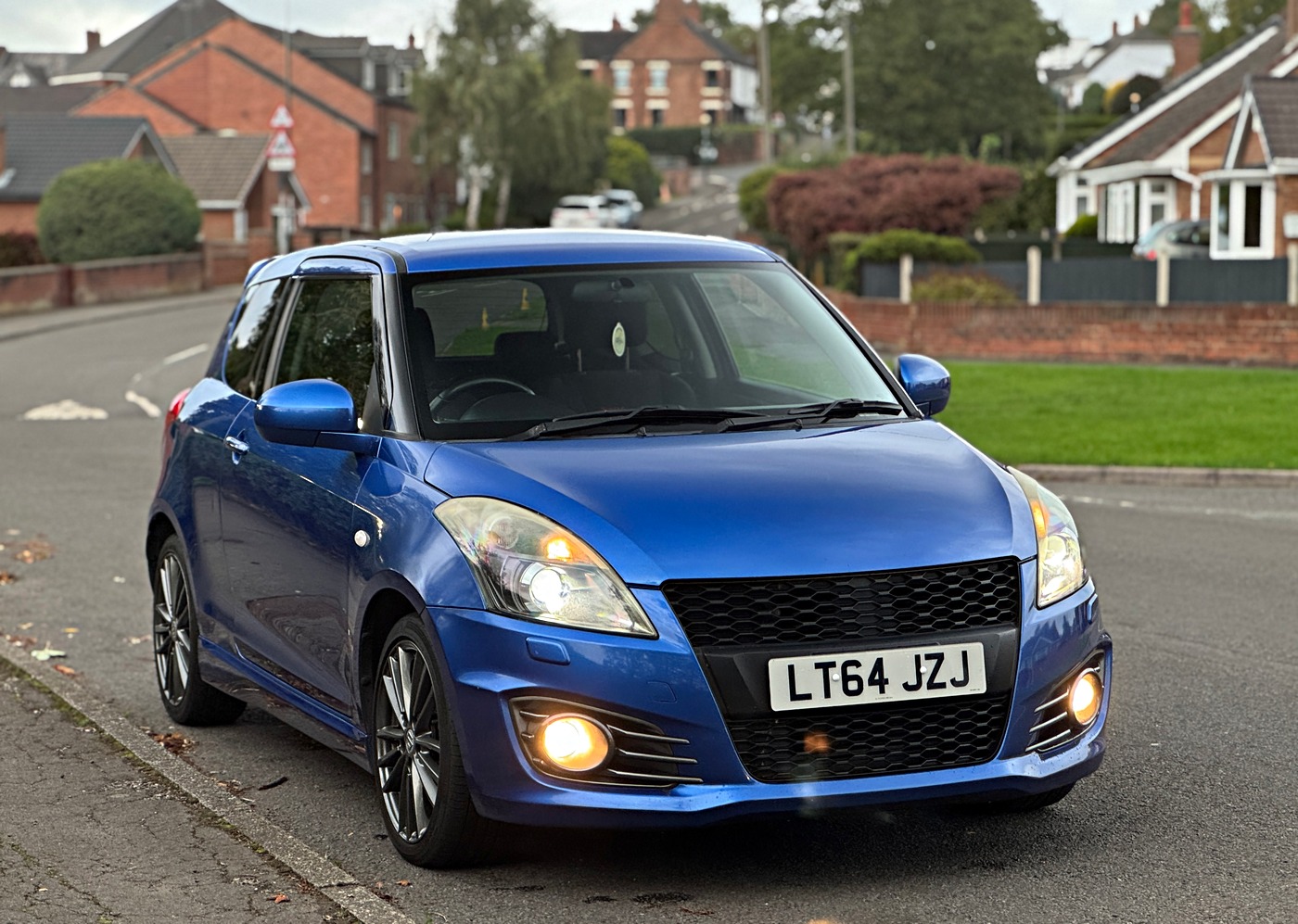 LT64JZJ, Suzuki Swift 6th gen Sport 3-door Hatch (AZG), 2011–2017