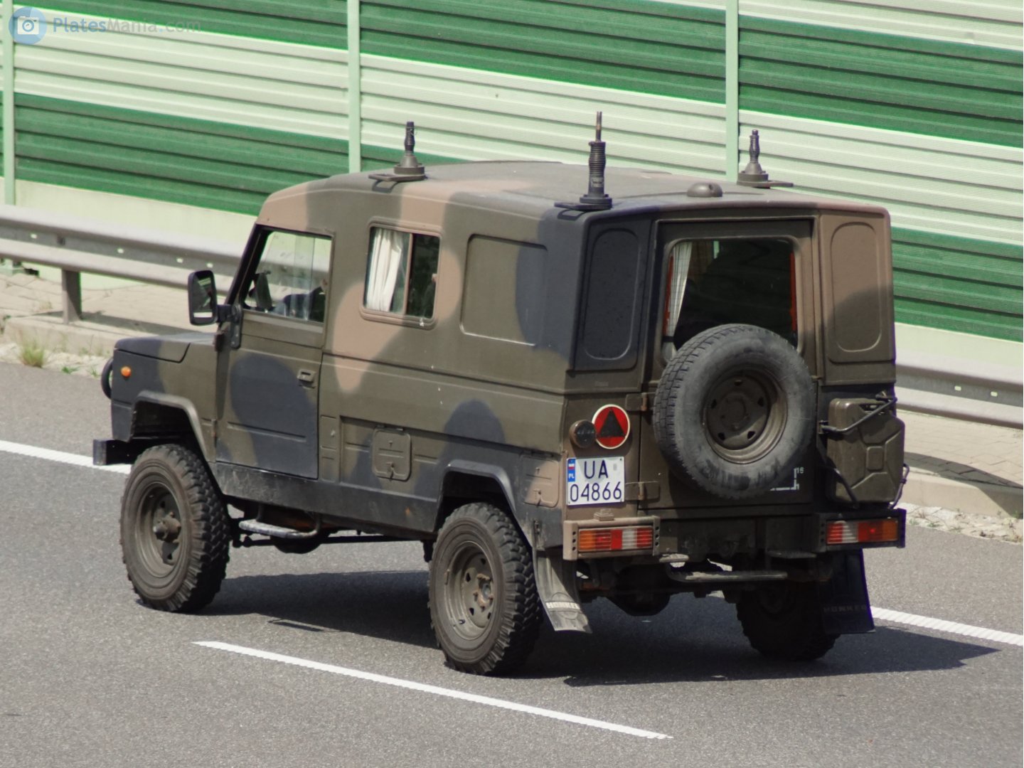 UA 04866, Honker 2000/4x4 