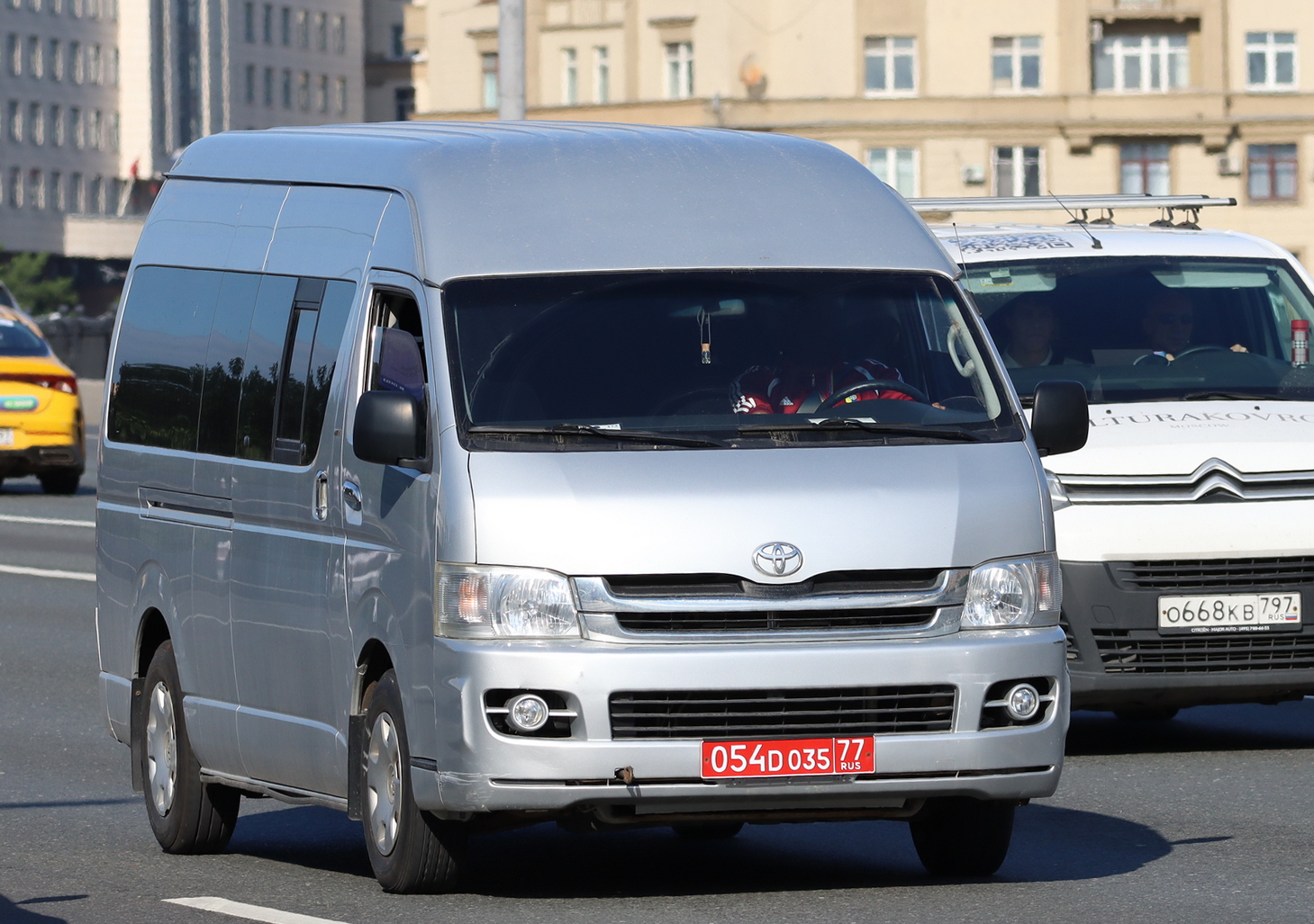 054 D 035 77, Toyota HiAce 