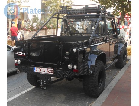 2-BTA-620, Land Rover Defender