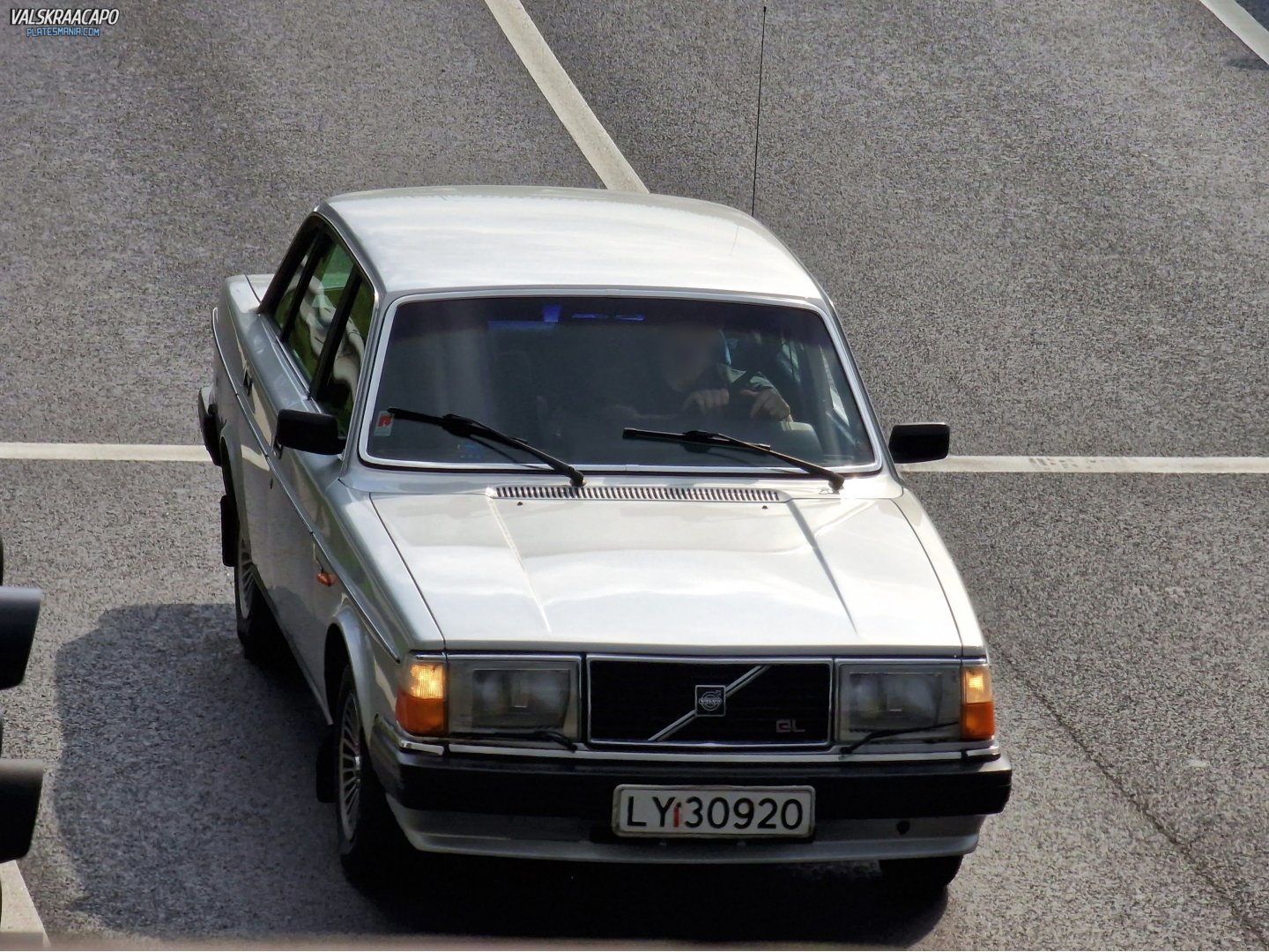 LY 30920, Volvo 240-Series 1st gen 4-door Sedan (244), facelift, 1978–1993