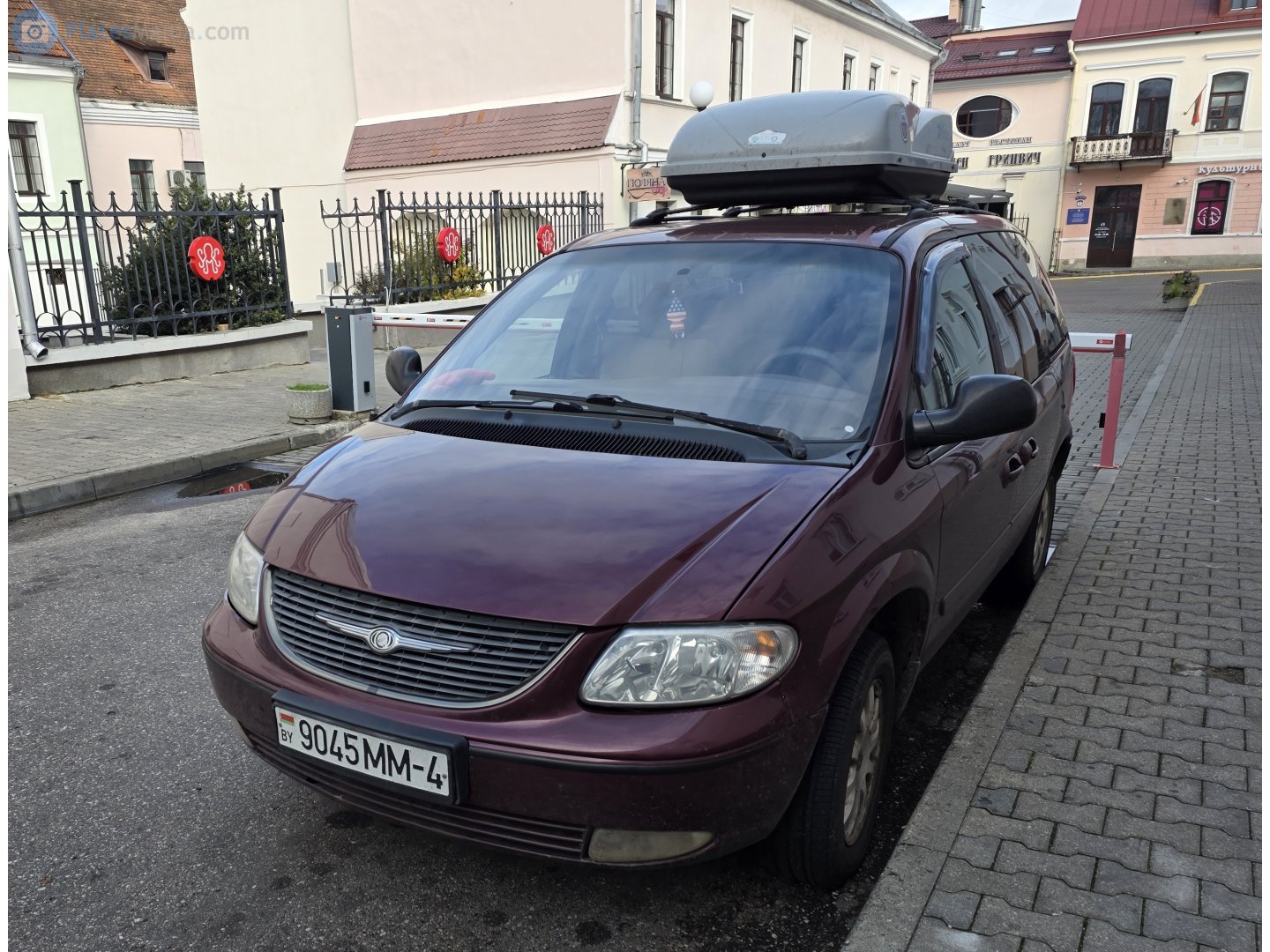 9045 MM-4, Chrysler Voyager 4th gen (RS), 2000–2007