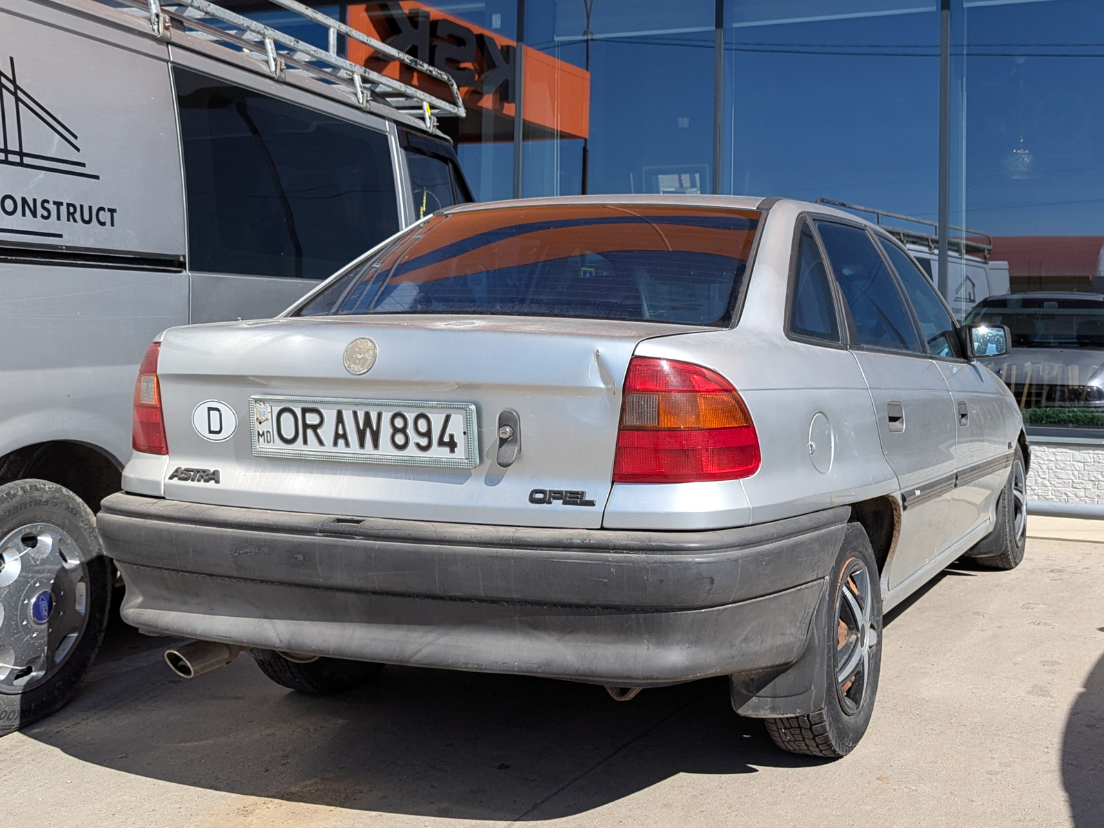 OR AW 894, Opel Astra 1st gen Sedan (F; T92), 1992–1998 (–2002 for Eastern Europe)
