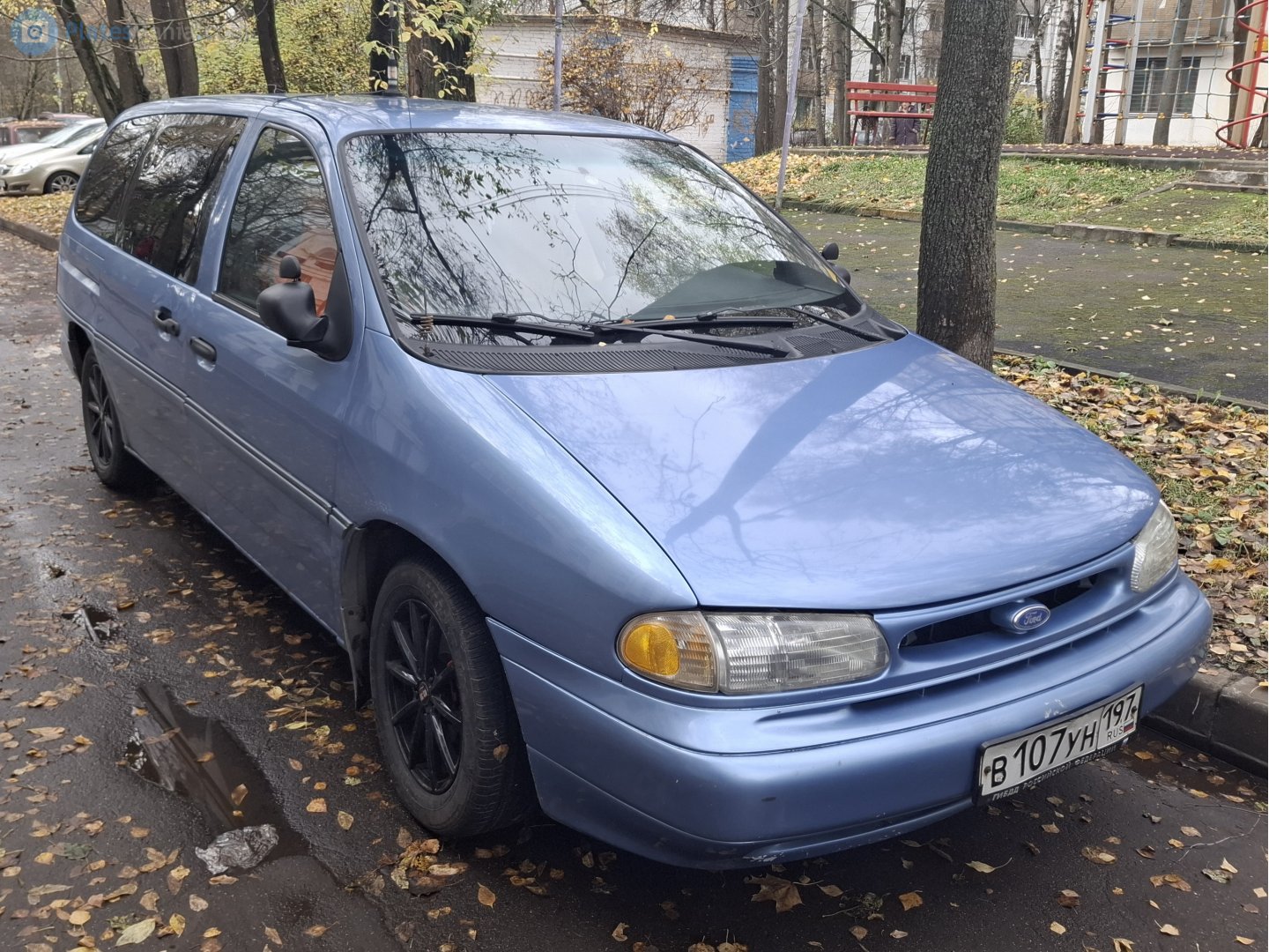 в 107 ун 197, Ford Windstar 1st gen (WIN88), 1994–1998