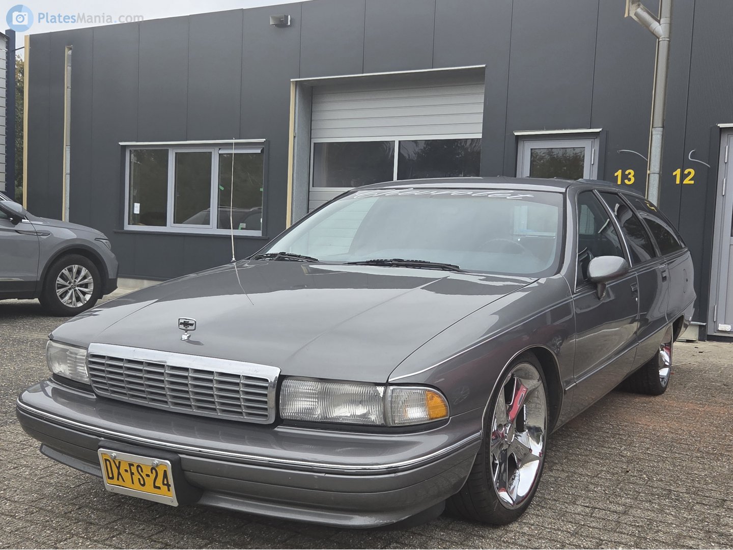 DX-FS-24, Chevrolet Caprice 4th gen 5-door Station Wagon (B-body), 1990–1996