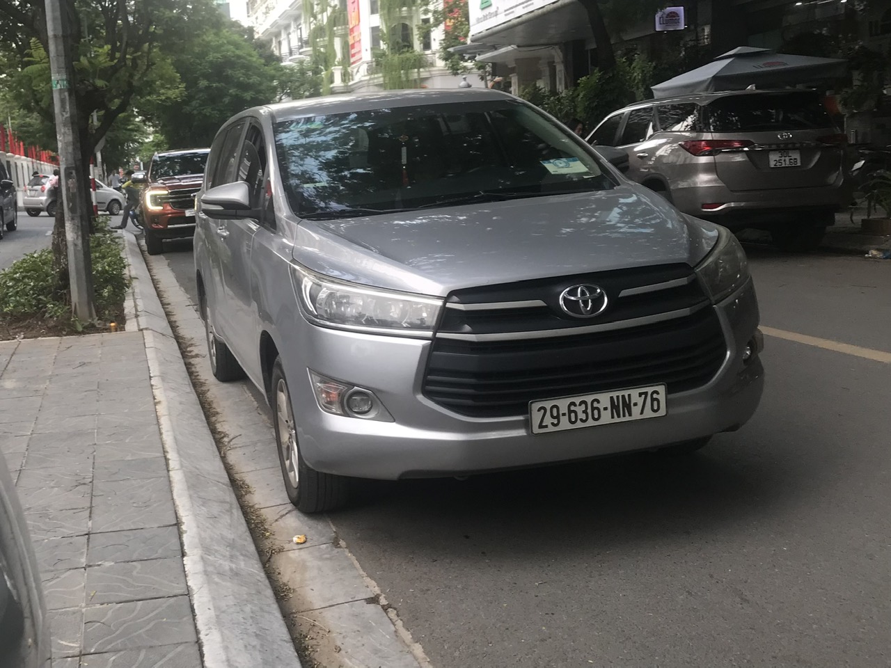 29-636-NN-76, Toyota Innova 2nd gen Kijang Innova (AN140), 2015–2022