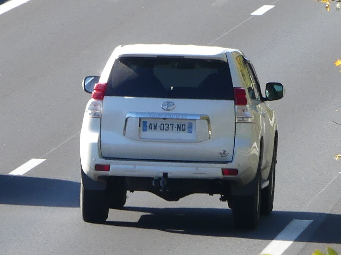 AW-037-NQ, Toyota Land Cruiser Prado 4th gen 3-door SUV (J155), 2009–2013