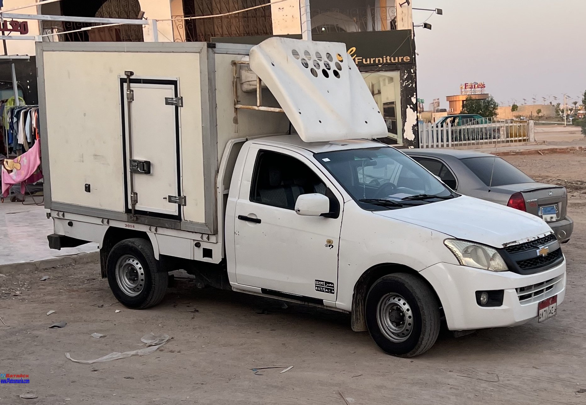 ٥٨٦١ ھجط, Toyota Hilux 