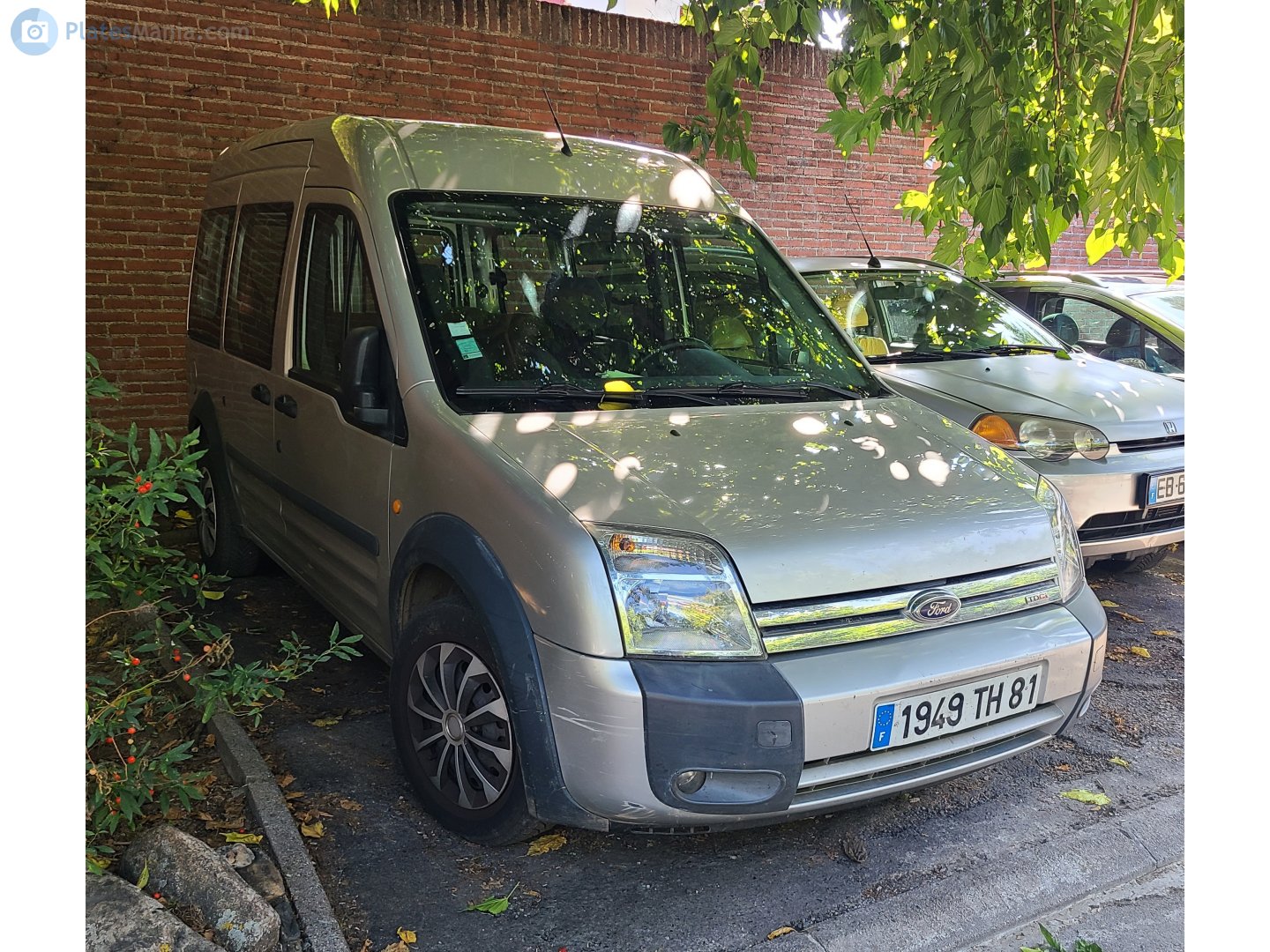 1949 TH 81, Ford Tourneo Connect 1st gen (V227), 2002–2013
