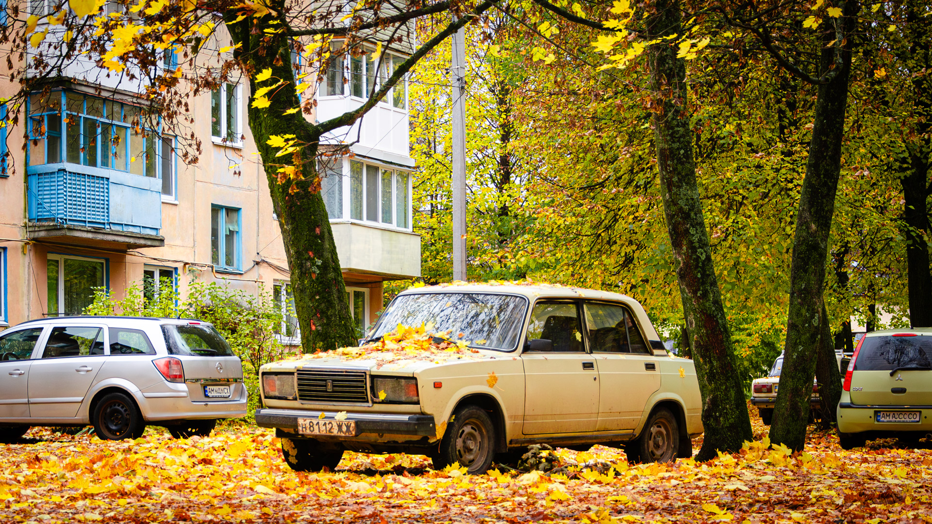 н 8112 ЖЖ, Lada (VAZ) 2105 Жигули (Nova / Riva / 1300 / 1500), 1980–2010