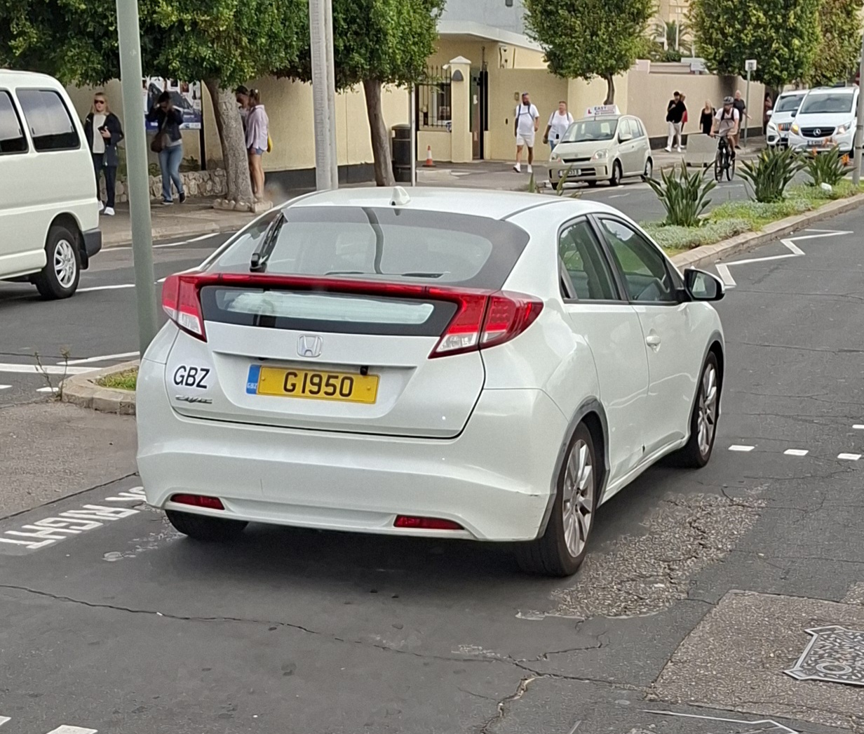 G 1950, Honda Civic 9th gen Hatch (FK), 2011–2015