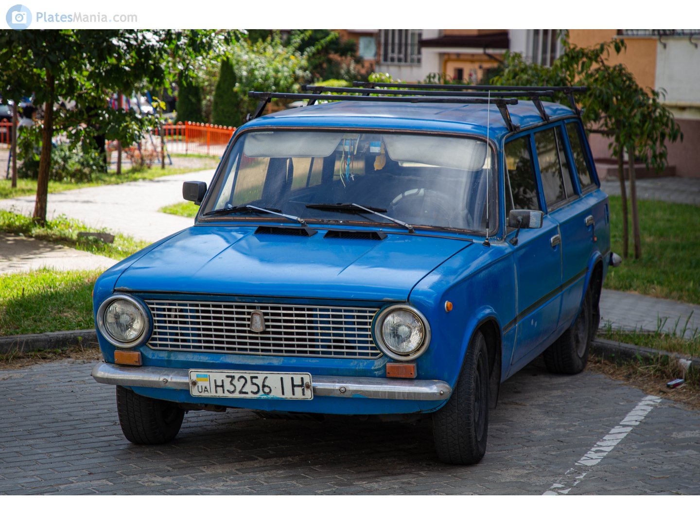 н 3256 ІН, Lada (VAZ) 2102 Жигули (1200 / 1300 / 1500 / Kombi), 1971–1986