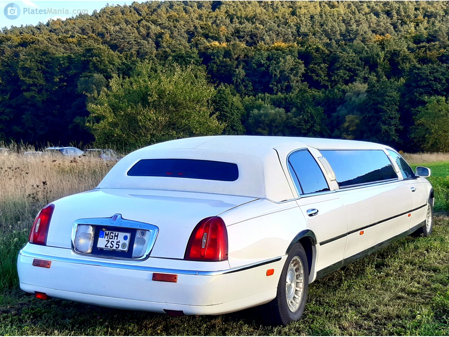 MGH ZS 5, Lincoln Town Car 