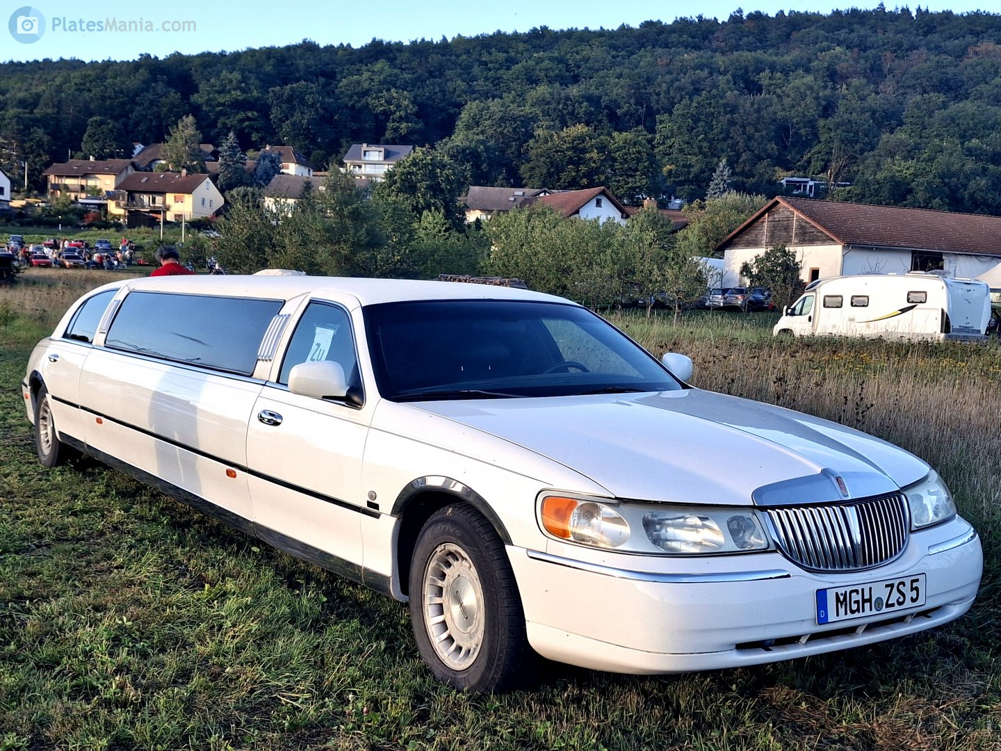 MGH ZS 5, Lincoln Town Car 3rd gen (FN145), facelift, 2003–2011