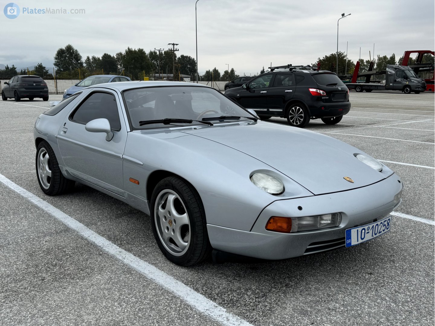 IO-10258, Porsche 928 1st gen (942), 1977–1986