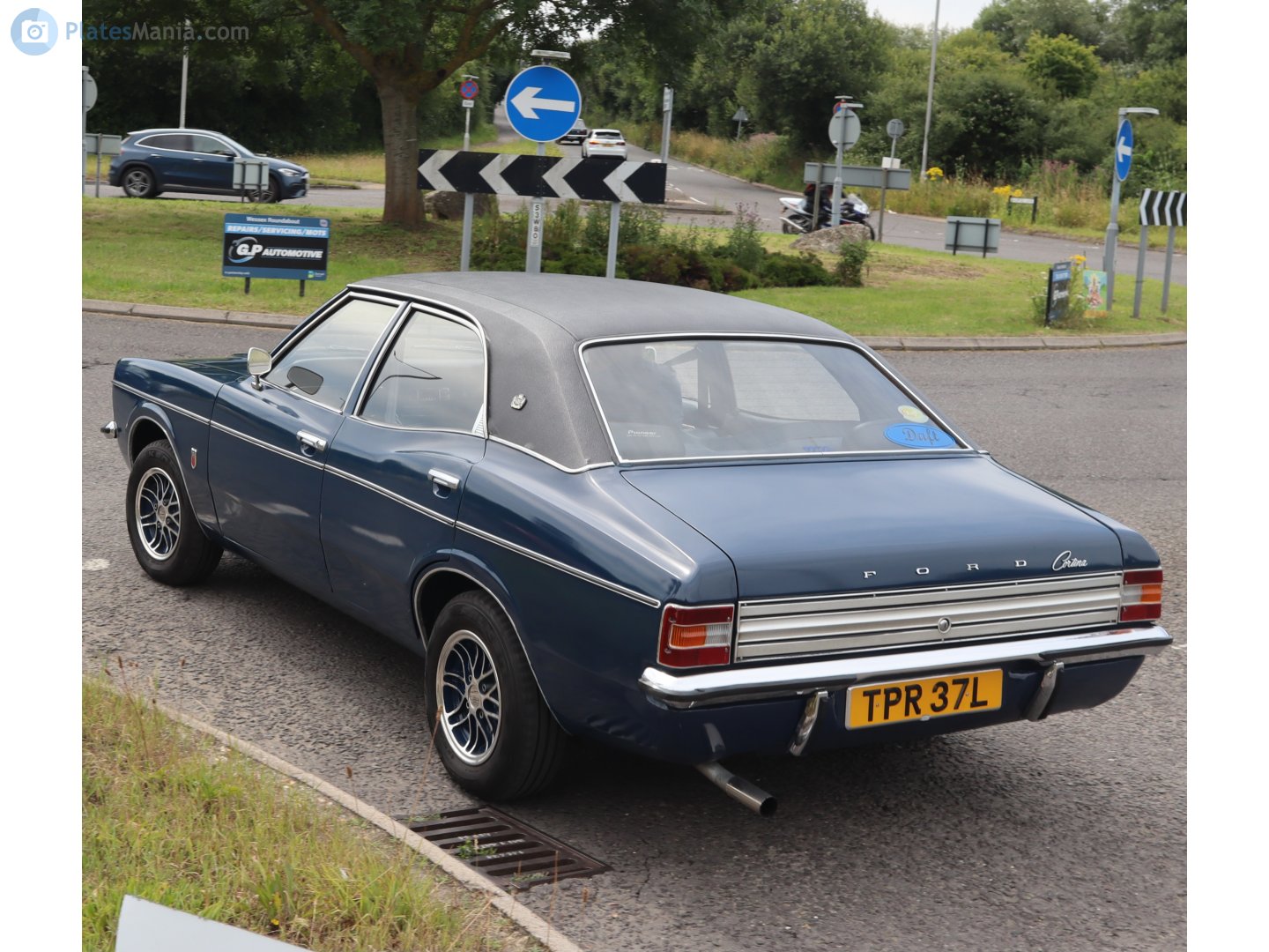 TPR37L, Ford Cortina 3rd gen 4-door Sedan (Mk3; TC), 1970–1976