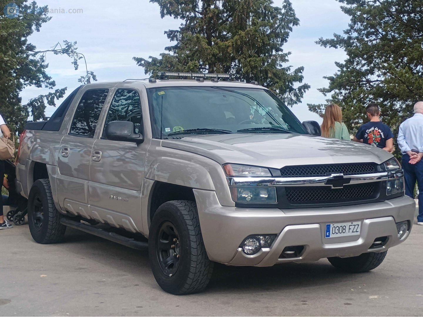 0308 FZZ, Chevrolet Avalanche 1st gen (GMT805), 2001–2006