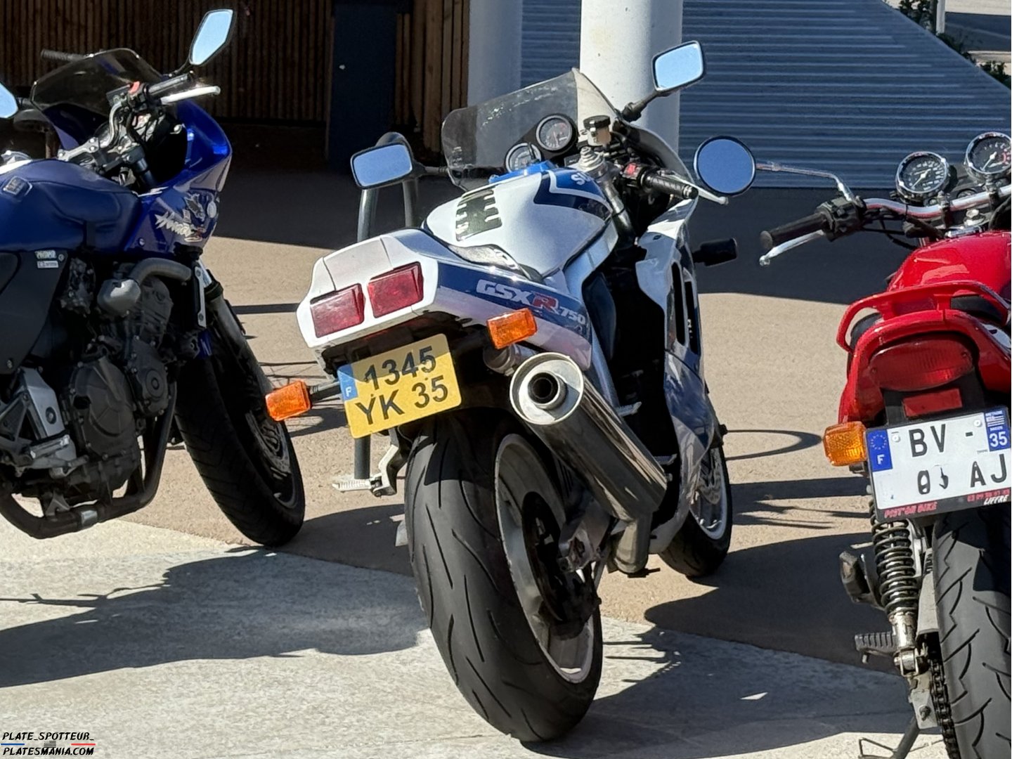 1345 YK 35, Suzuki GSX-R Series 3rd gen, 1992–1993