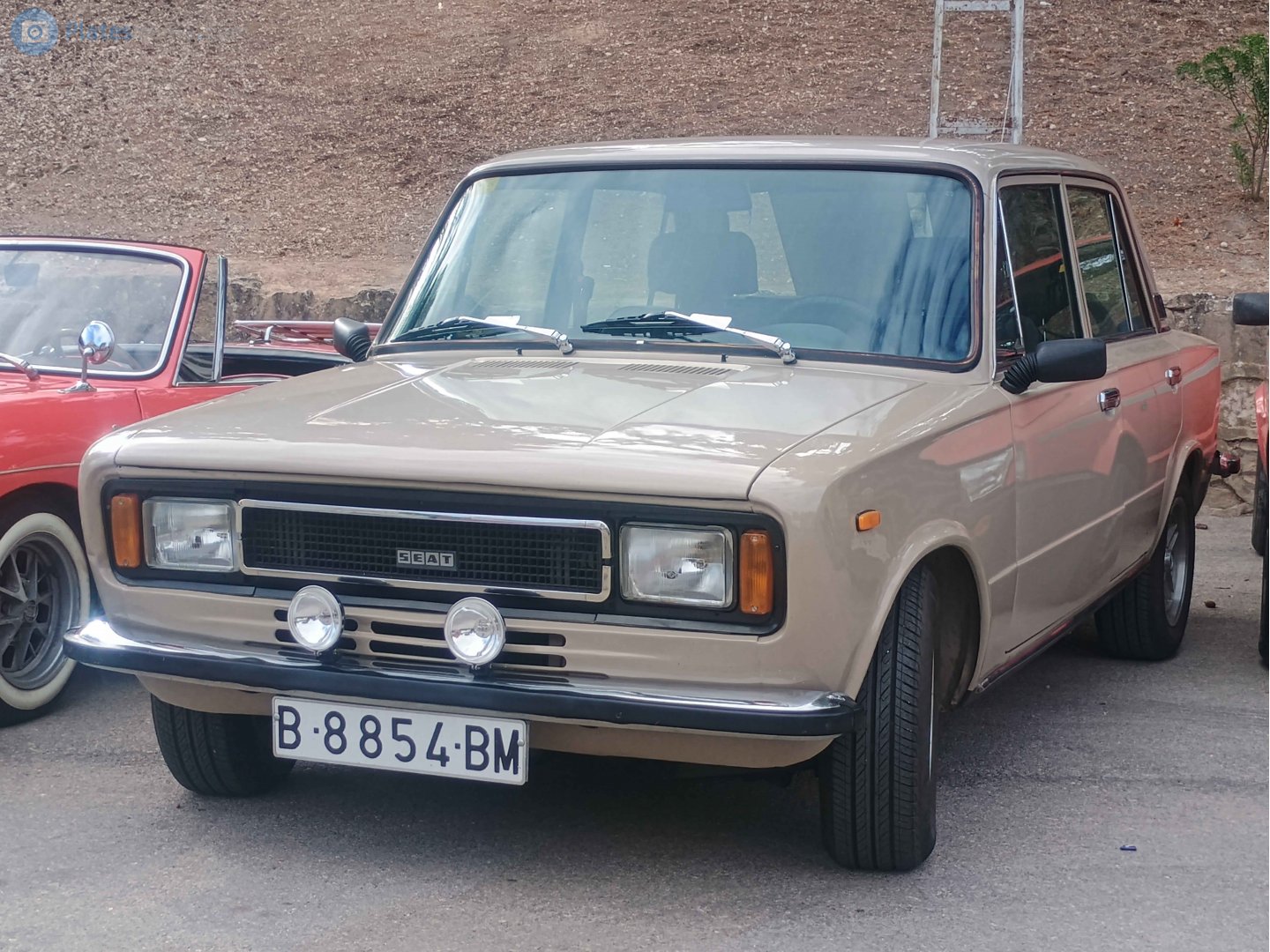 B 8854 BM, SEAT 124 2nd gen (FL) Berlina, 1975-1980