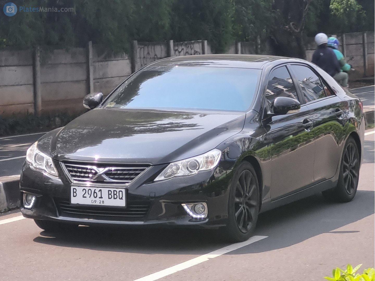 B 2961 BBQ, Toyota Mark X 2nd gen (GRX130), 2009–2012