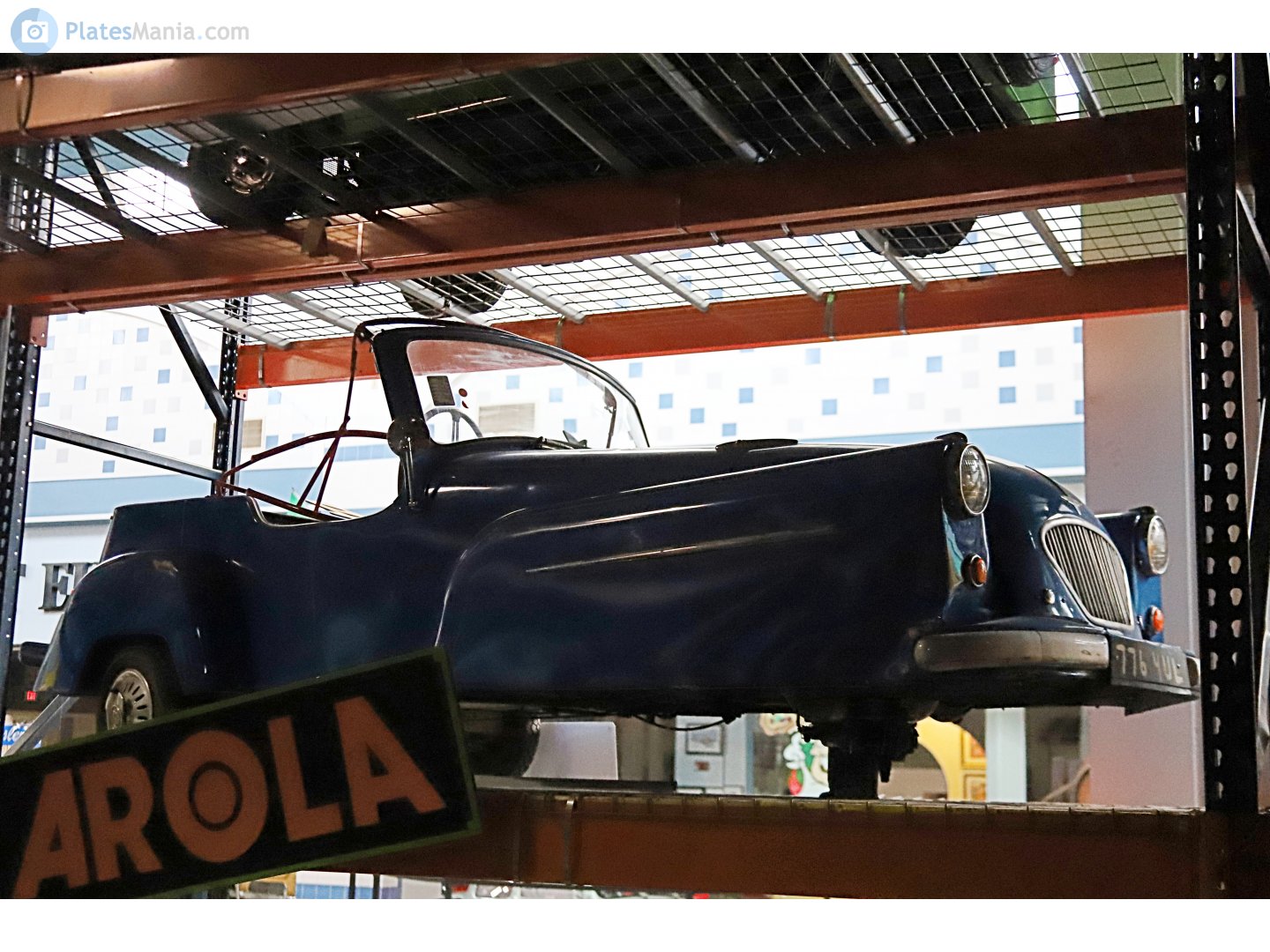 776YUL, Bond Minicar 