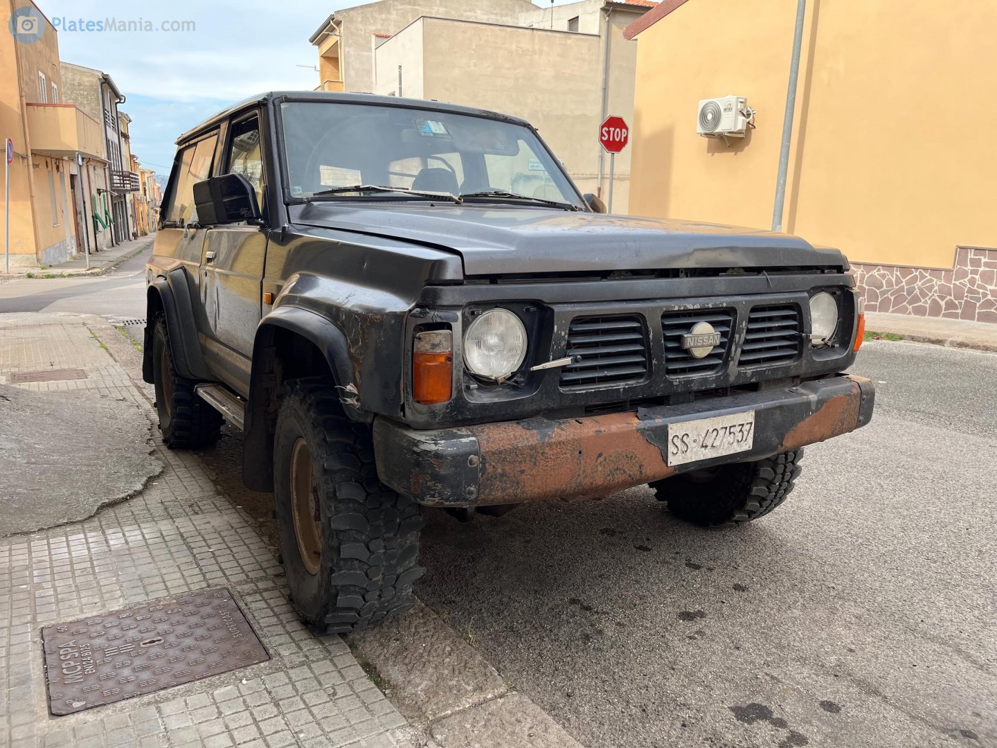 SS 427537, Nissan Patrol 4th gen 3-door SUV (Y60), 1987–1997