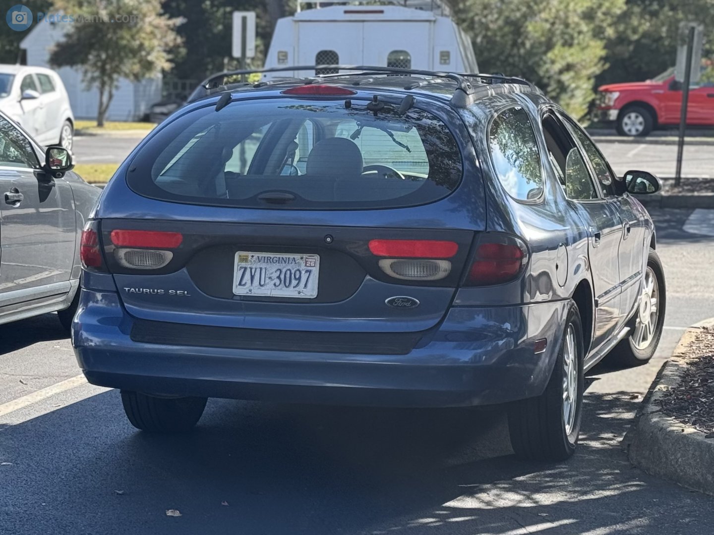 ZVU-3097, Ford Taurus 4th gen Station Wagon (D186), 1999–2006