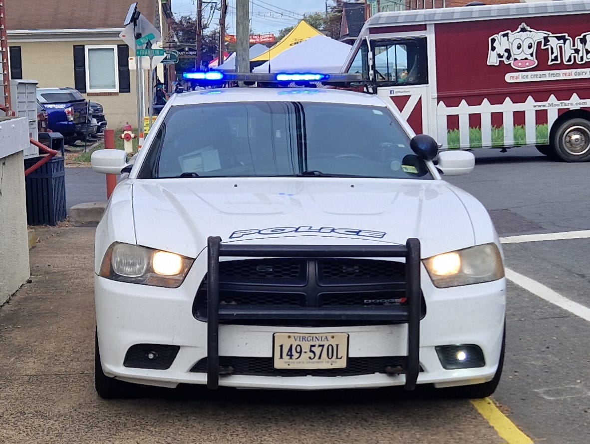 149 570L, Dodge Charger 7th gen (LX/LD), 2011–2014